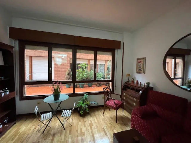 Apartment in Calle la Regenta, Oviedo ROOM