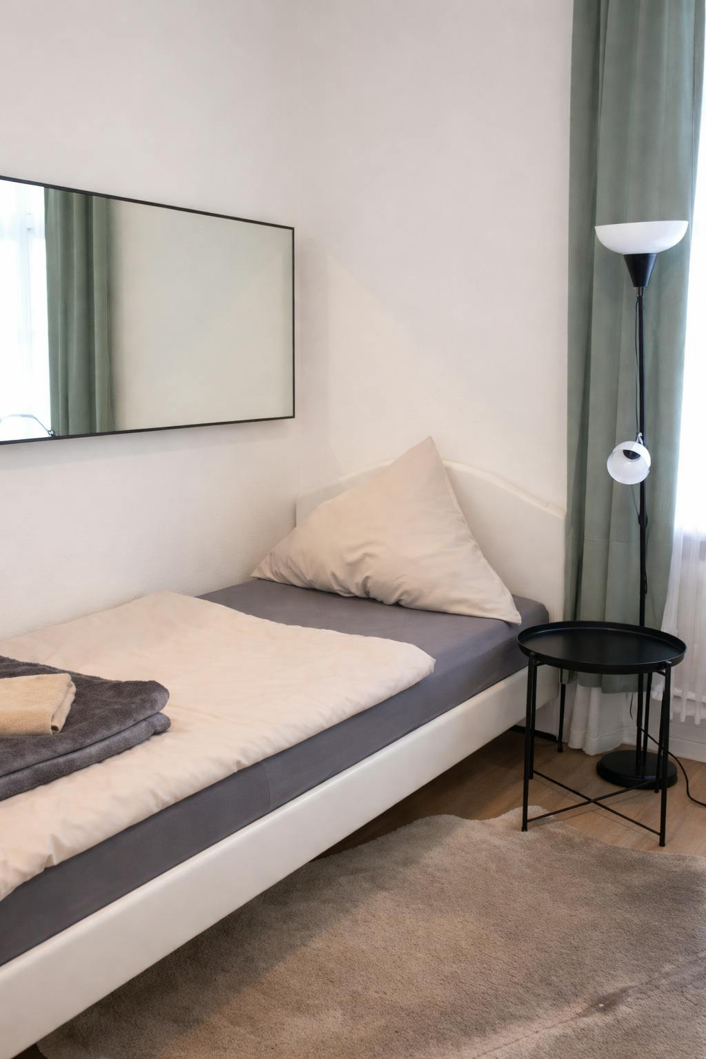 Hirschgartenallee, Munich preview