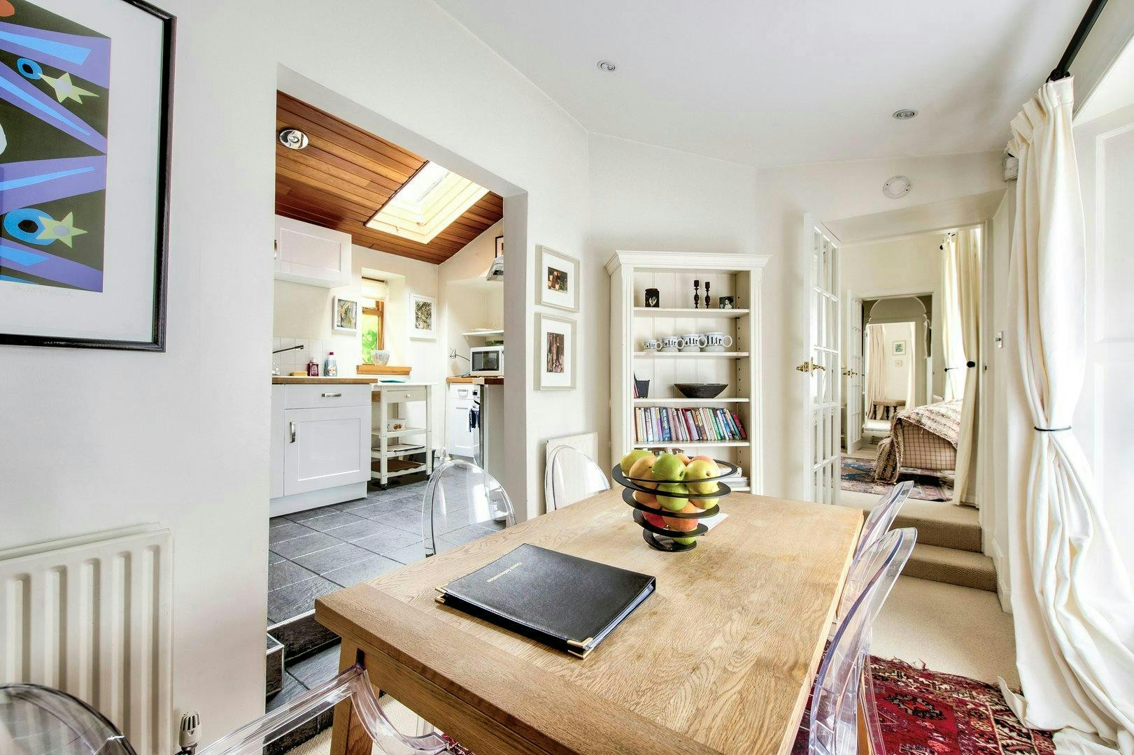 Apartment Edinburgh, 2 beds — photo 2