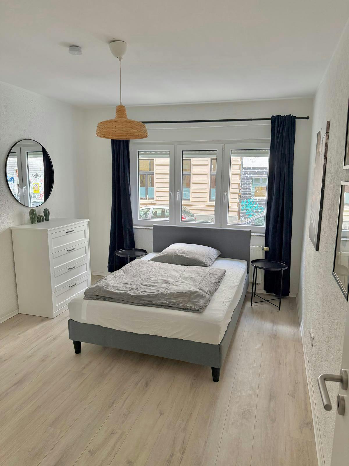 Apartment for rent for €2,990 per month in Köln, Heinsbergstraße
