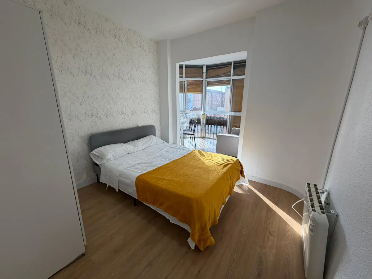 Private room in Calle de Sánchez Barcáiztegui, Madrid (1696893) ROOM