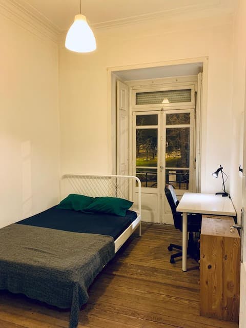 Avenida Almirante Reis, Lisbon preview