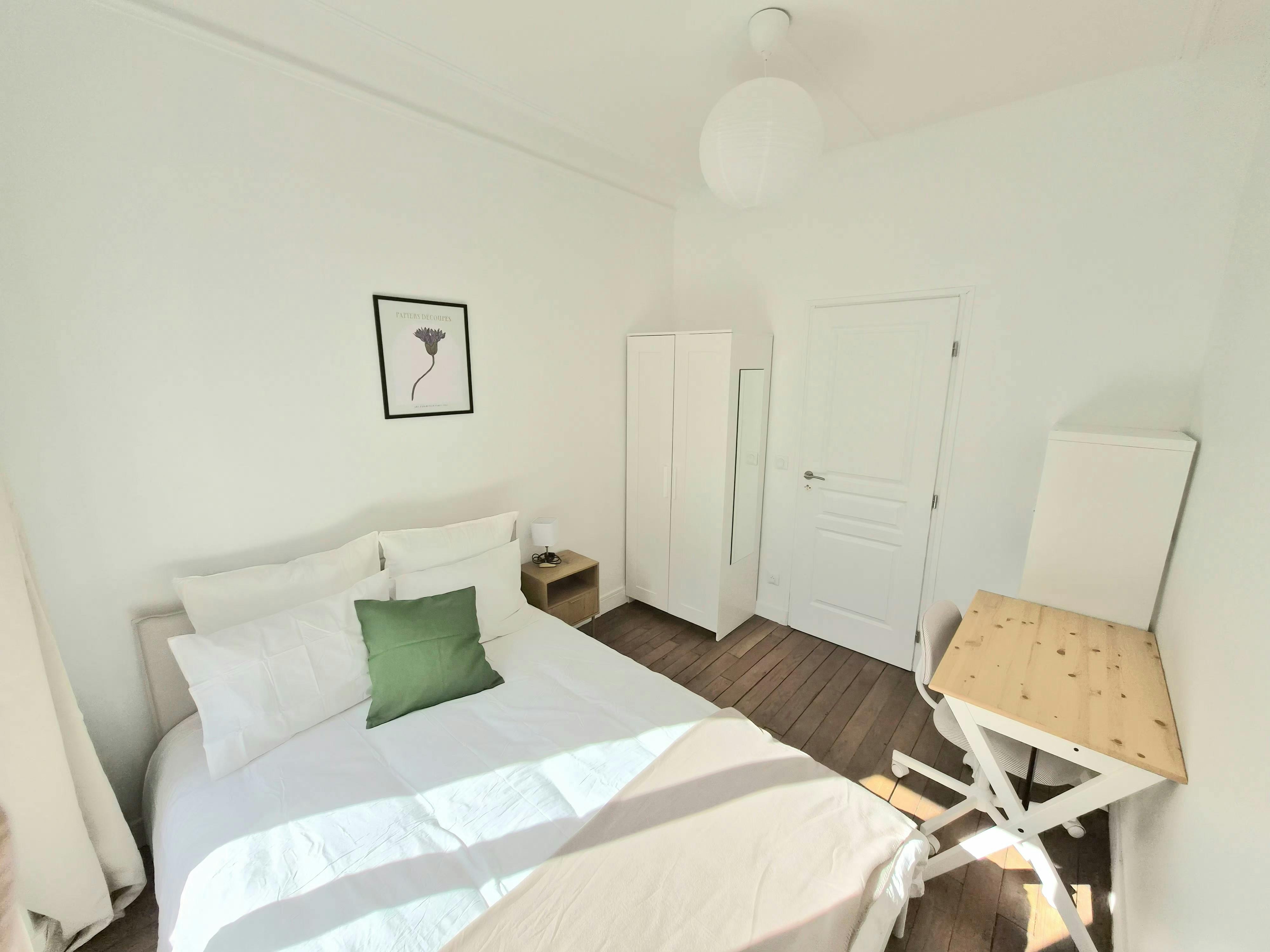 Rue Pouchet, Paris preview