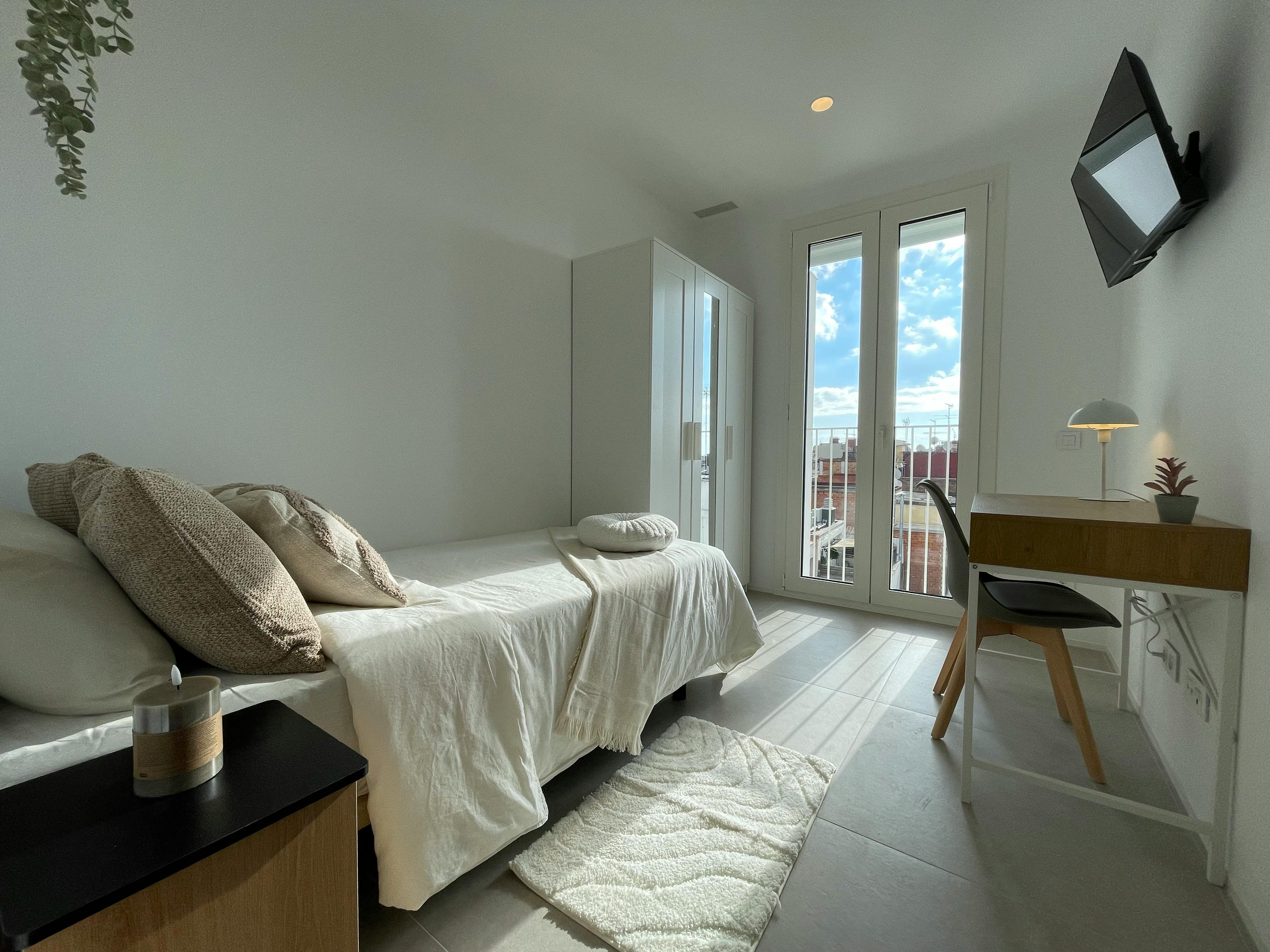 Travessera de Collblanc, L'Hospitalet de Llobregat preview