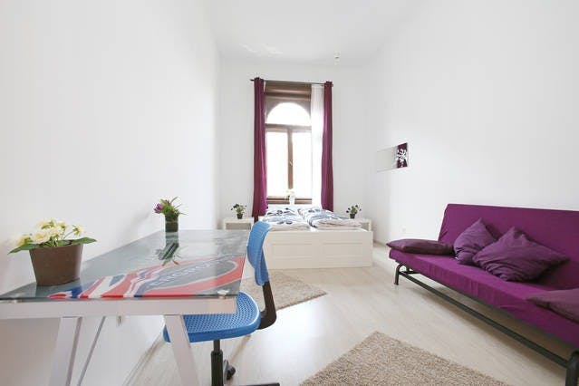 Dessewffy utca, Budapest preview