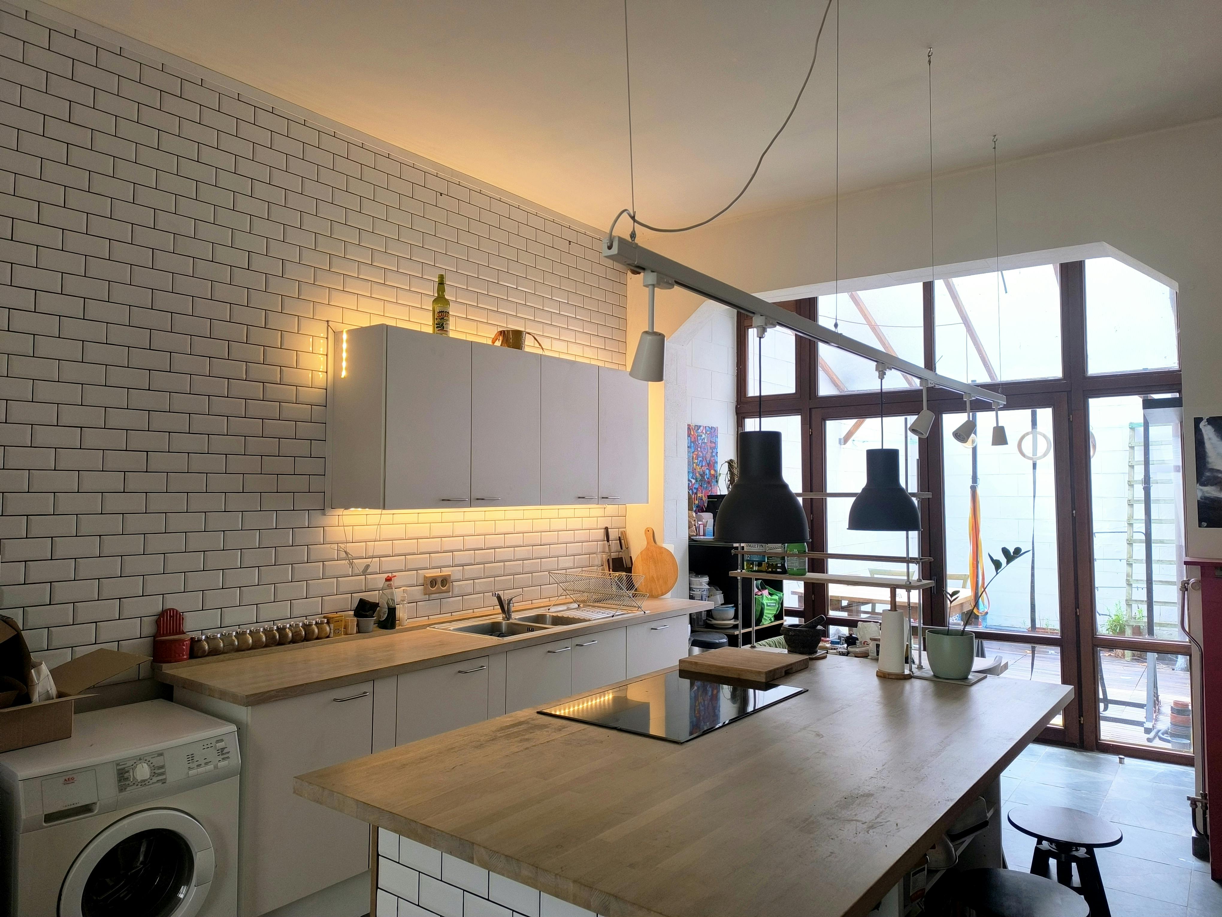 Appartement à louer pour 1 500 €/mois à Antwerpen, Lange Winkelhaakstraat