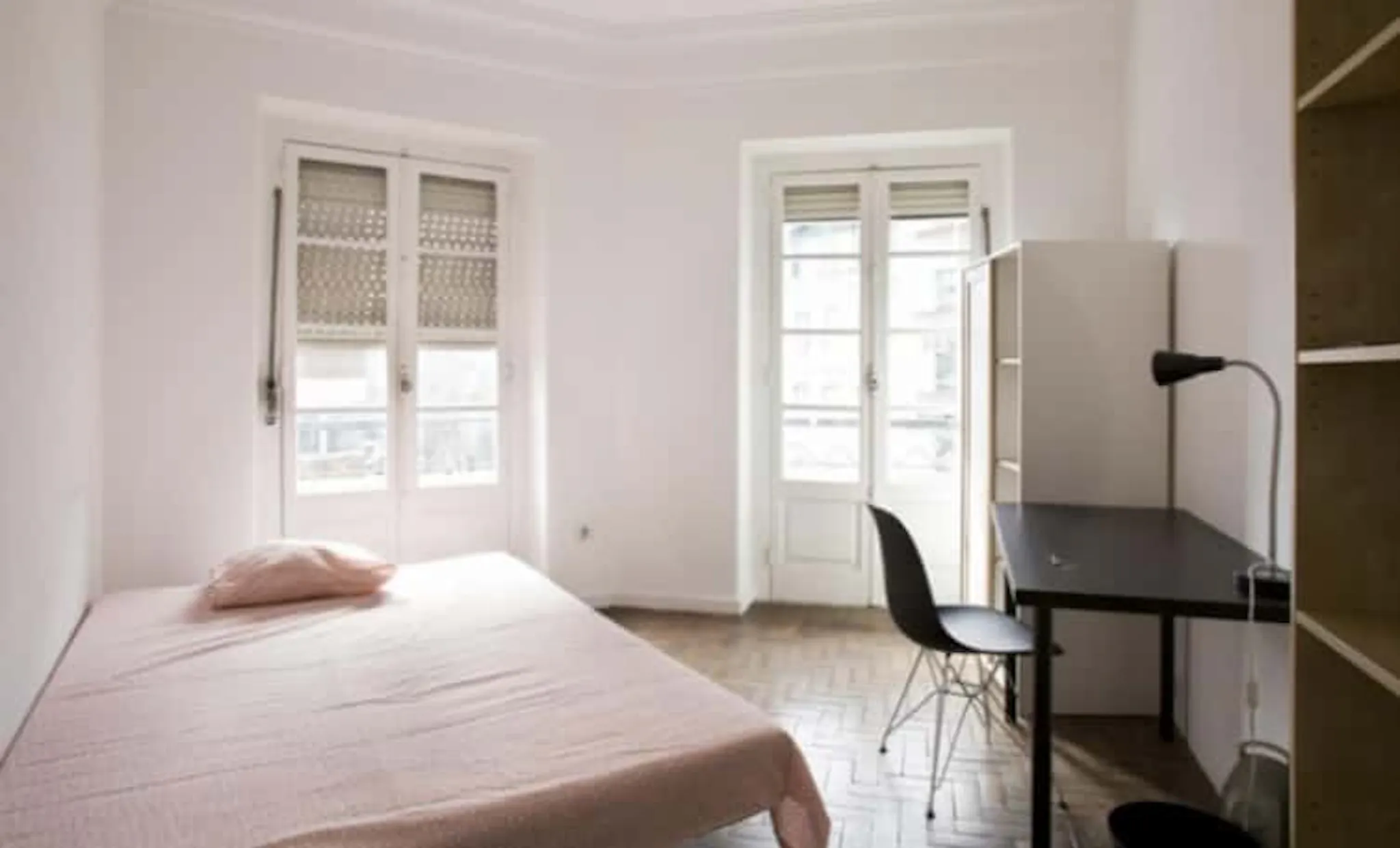 Rua José Estêvão, Lisbon preview