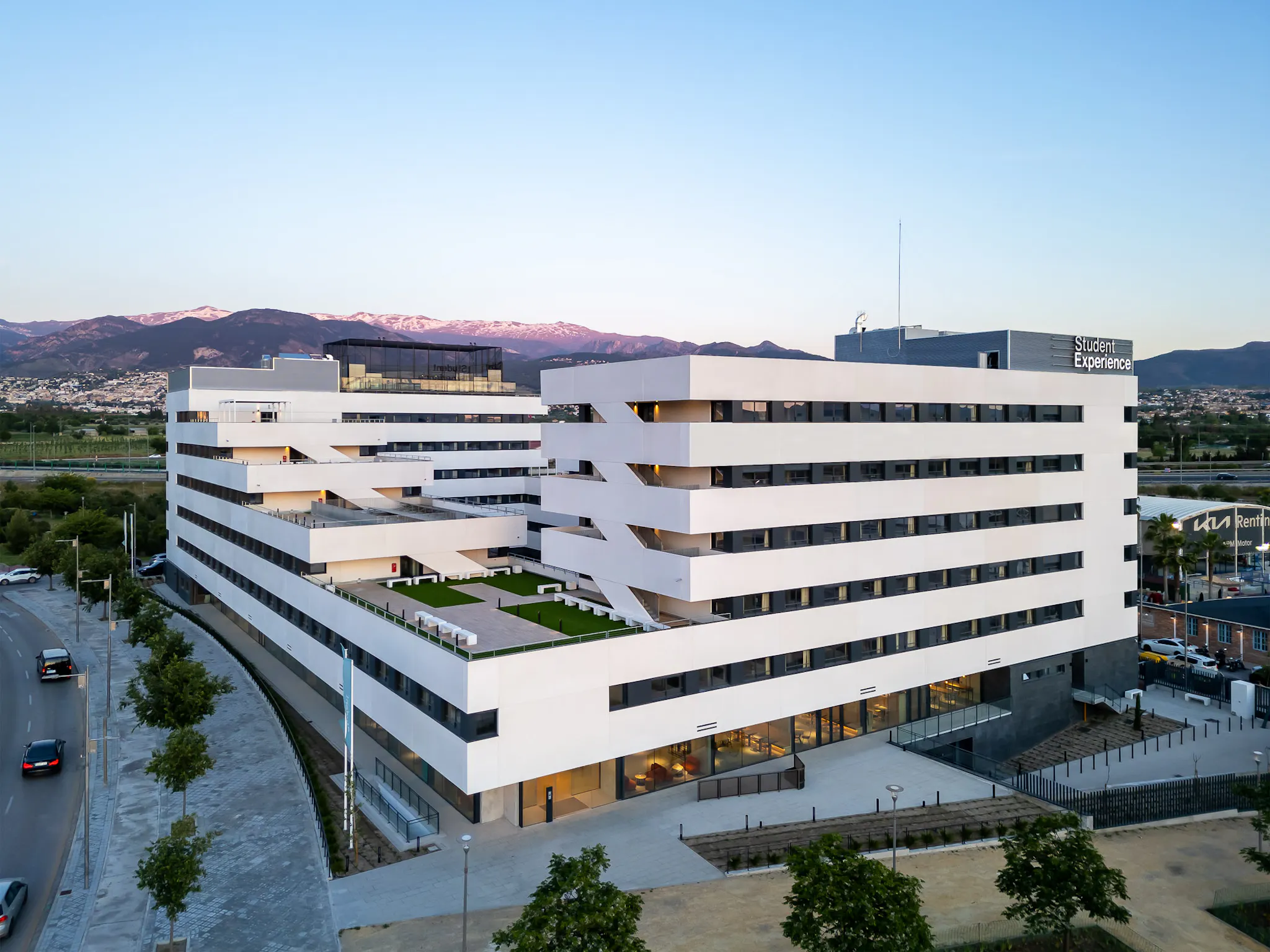 Avenida del Conocimiento, Urbanización los Vergeles preview