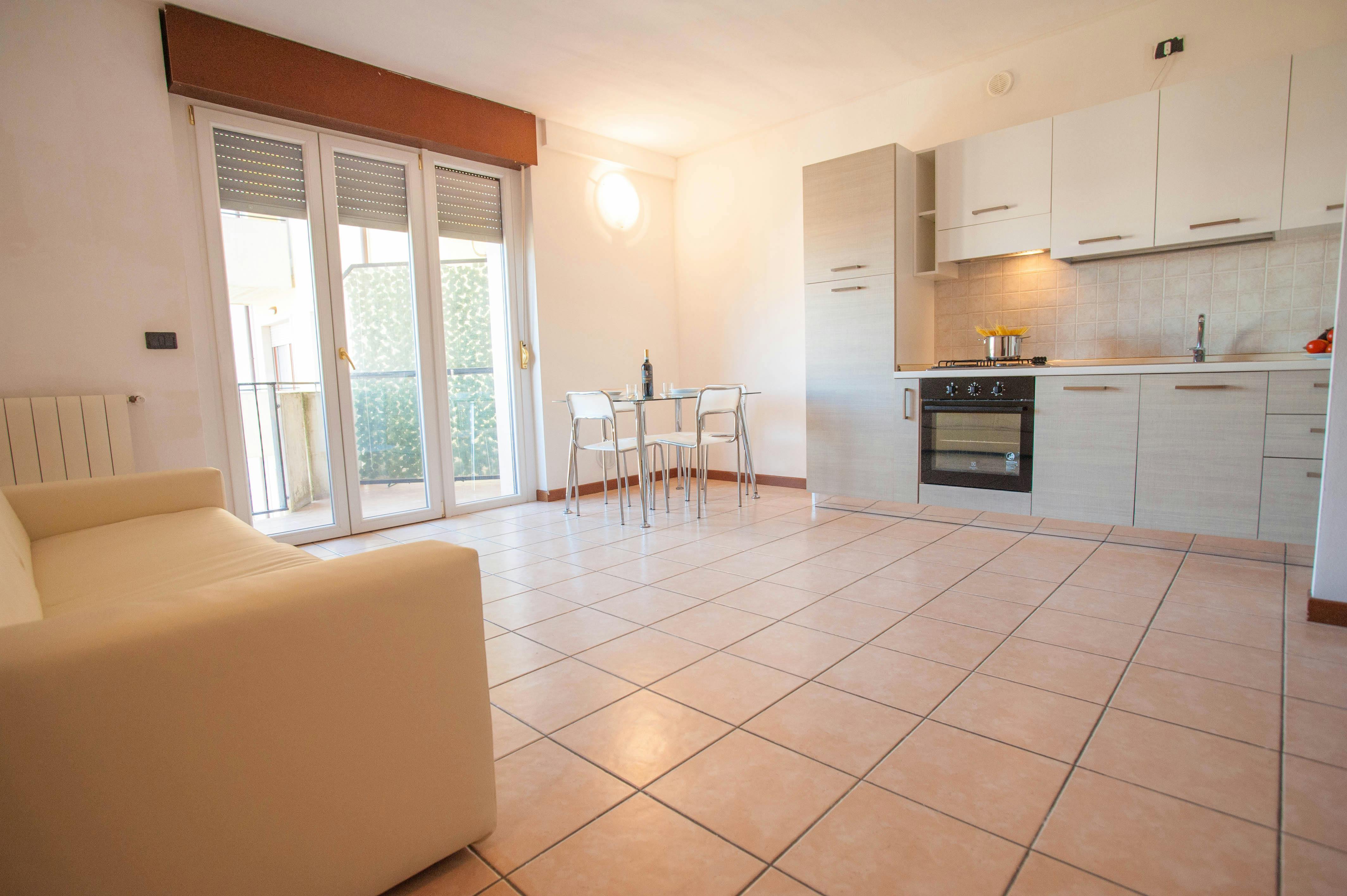 Studio te huur voor € 700 per maand in Verona, Via Nerio Toffaletti