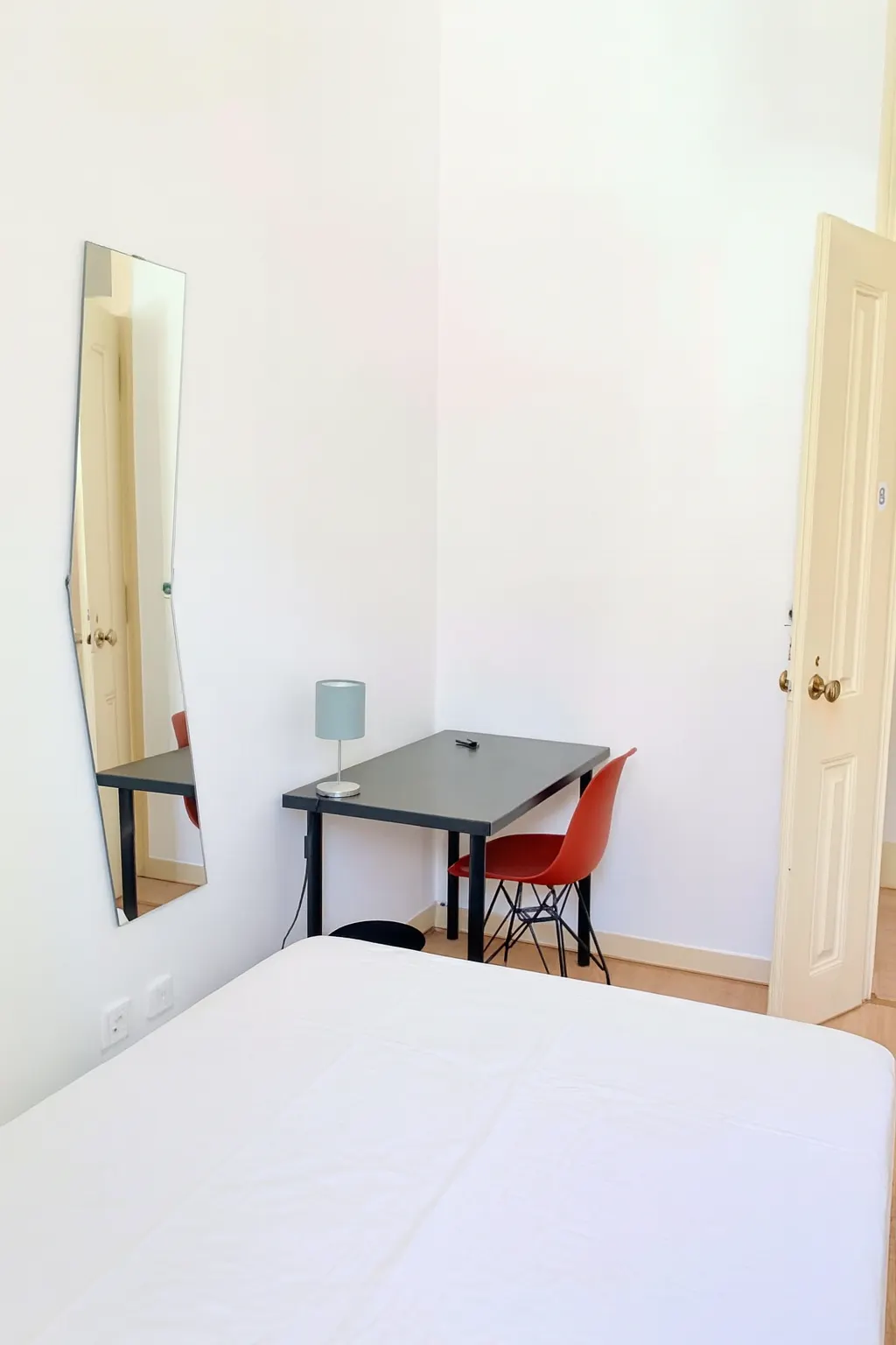 Rua Palmira, Lisbon preview