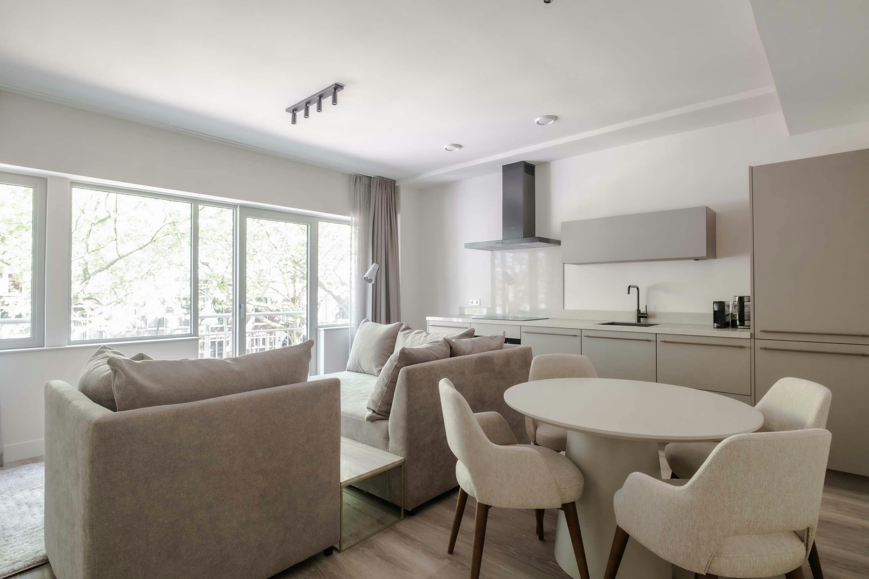 Mieszkanie do wynajęcia za 3844 € miesięcznie w mieście Rotterdam, Mathenesserlaan
