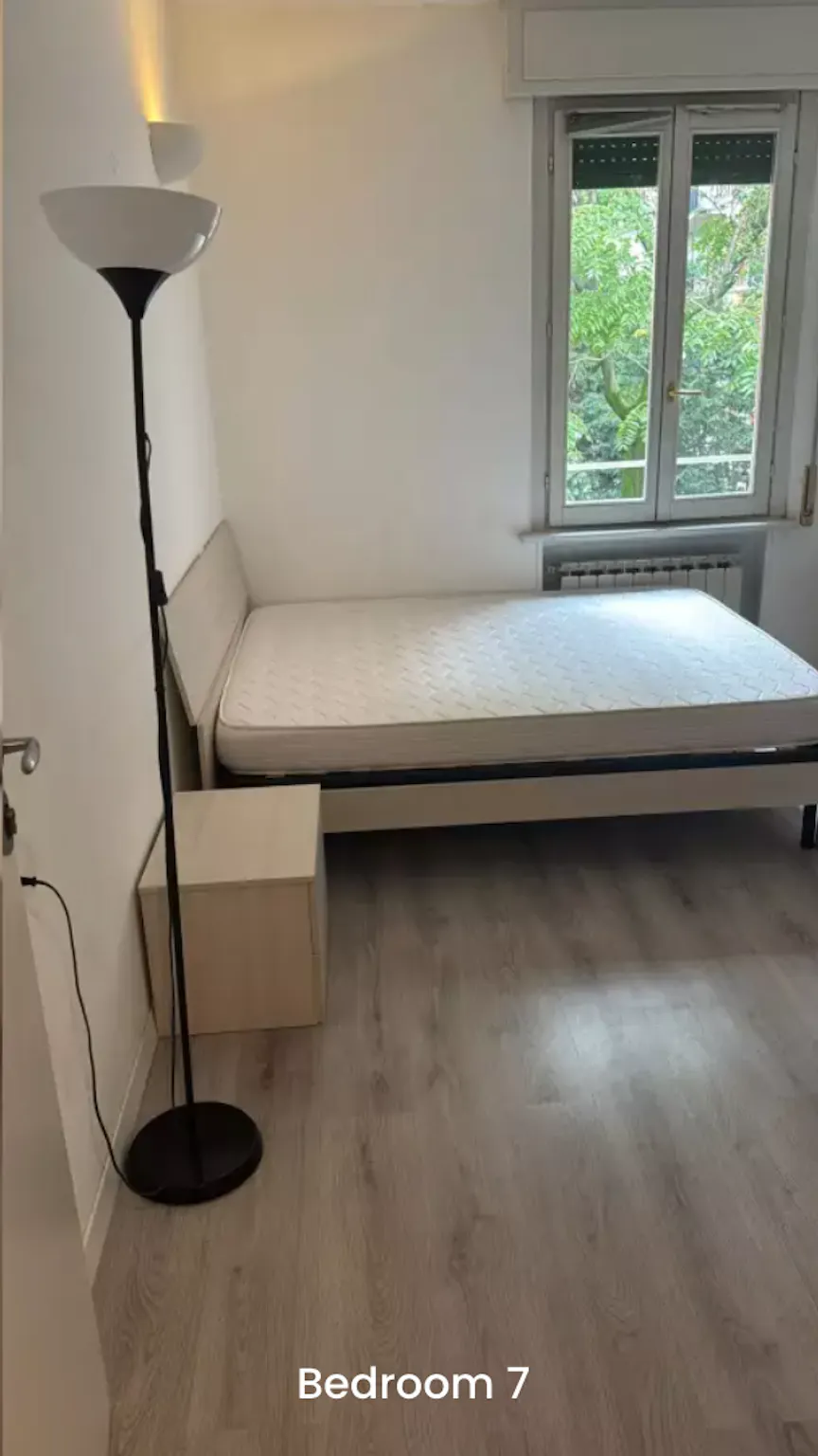 Via Francesco Caracciolo, Milan preview