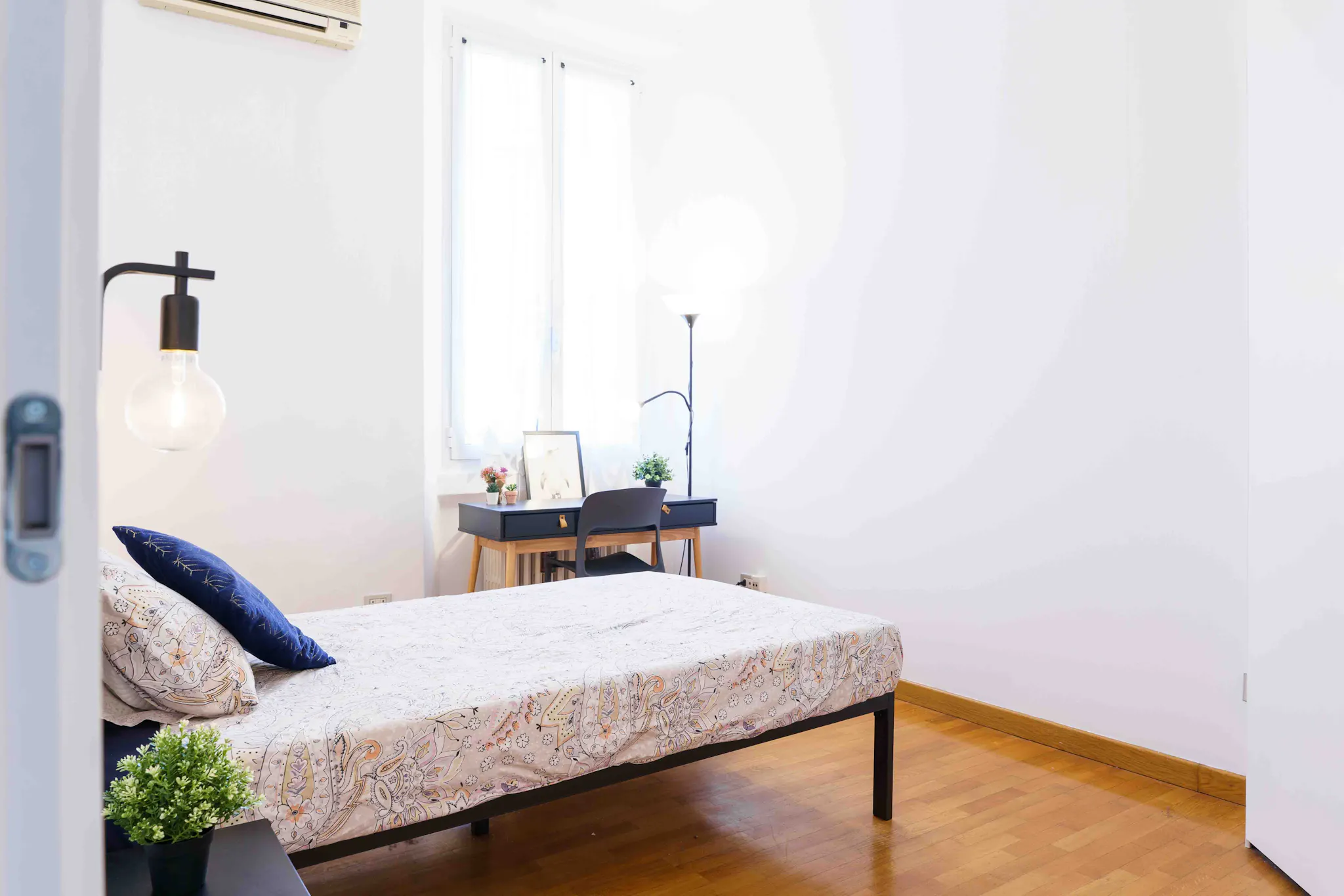 Via Orti, Milan preview