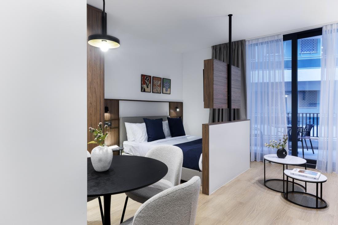 Charitos, Athina preview