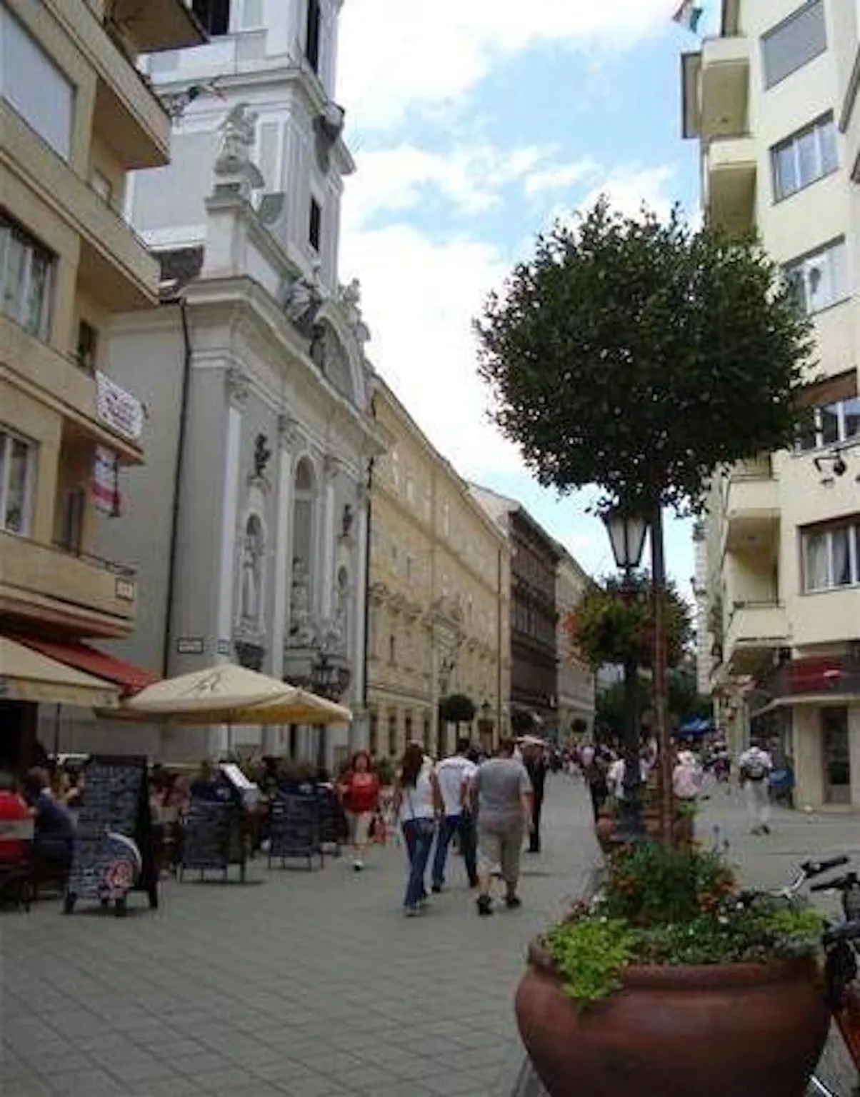 Váci utca, Budapest preview