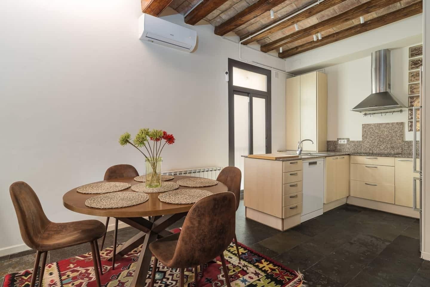Apartment Barcelona, 2 beds — photo 5