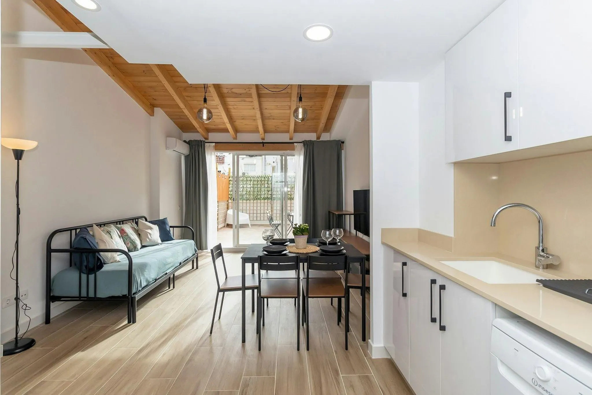 Carrer de Dénia, Valencia preview