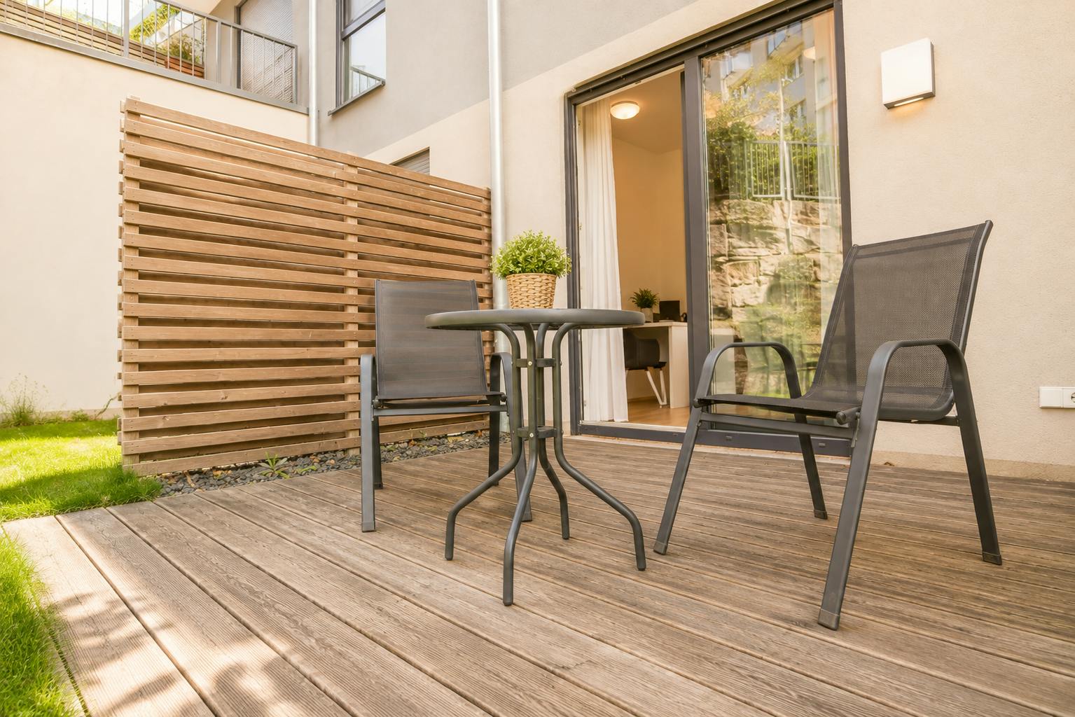 Apartment for rent for €1,050 per month in Stuttgart, Nordbahnhofstraße