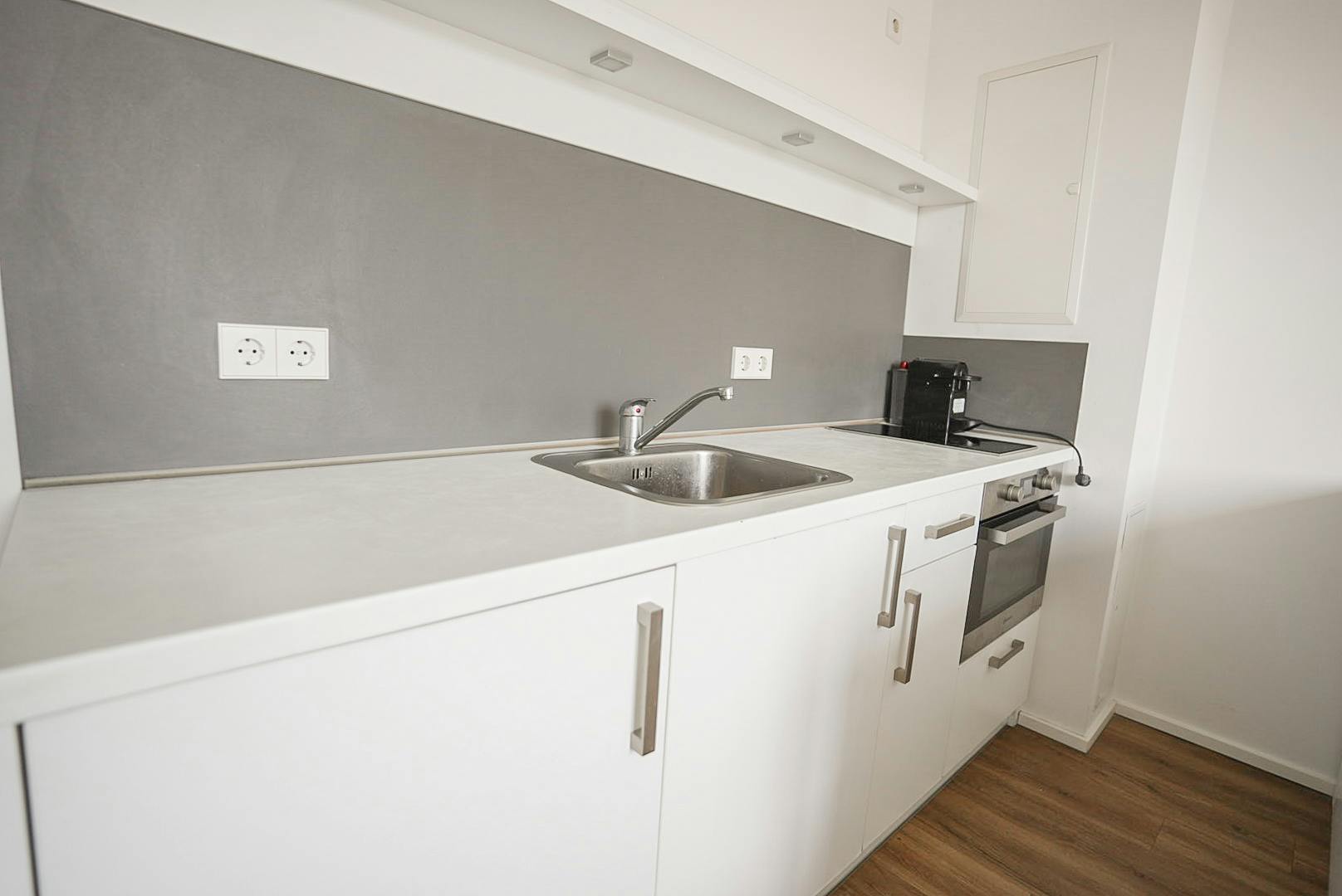 Apartment for rent for €1,000 per month in Stuttgart, Nordbahnhofstraße
