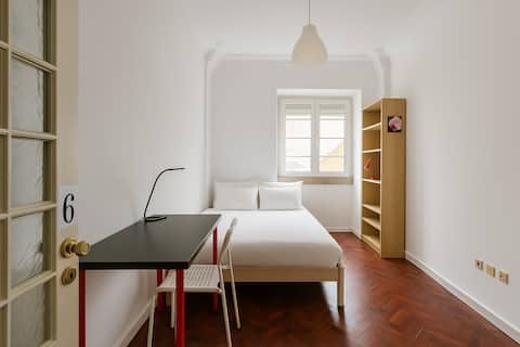 Rua Passos Manuel, Lisbon preview