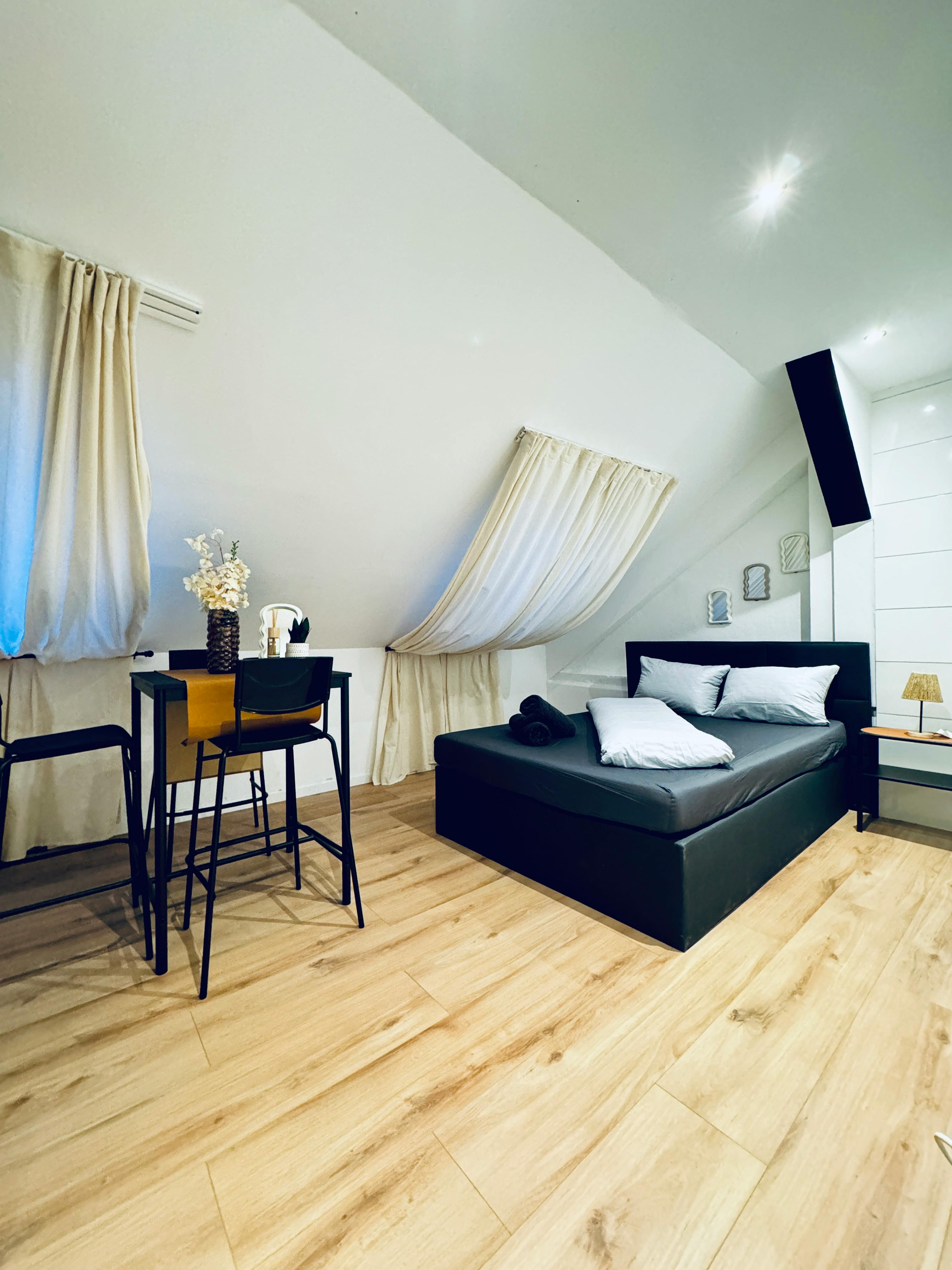 WG-Zimmer zu mieten für 647 € pro Monat in Vienna, Fröhlichgasse