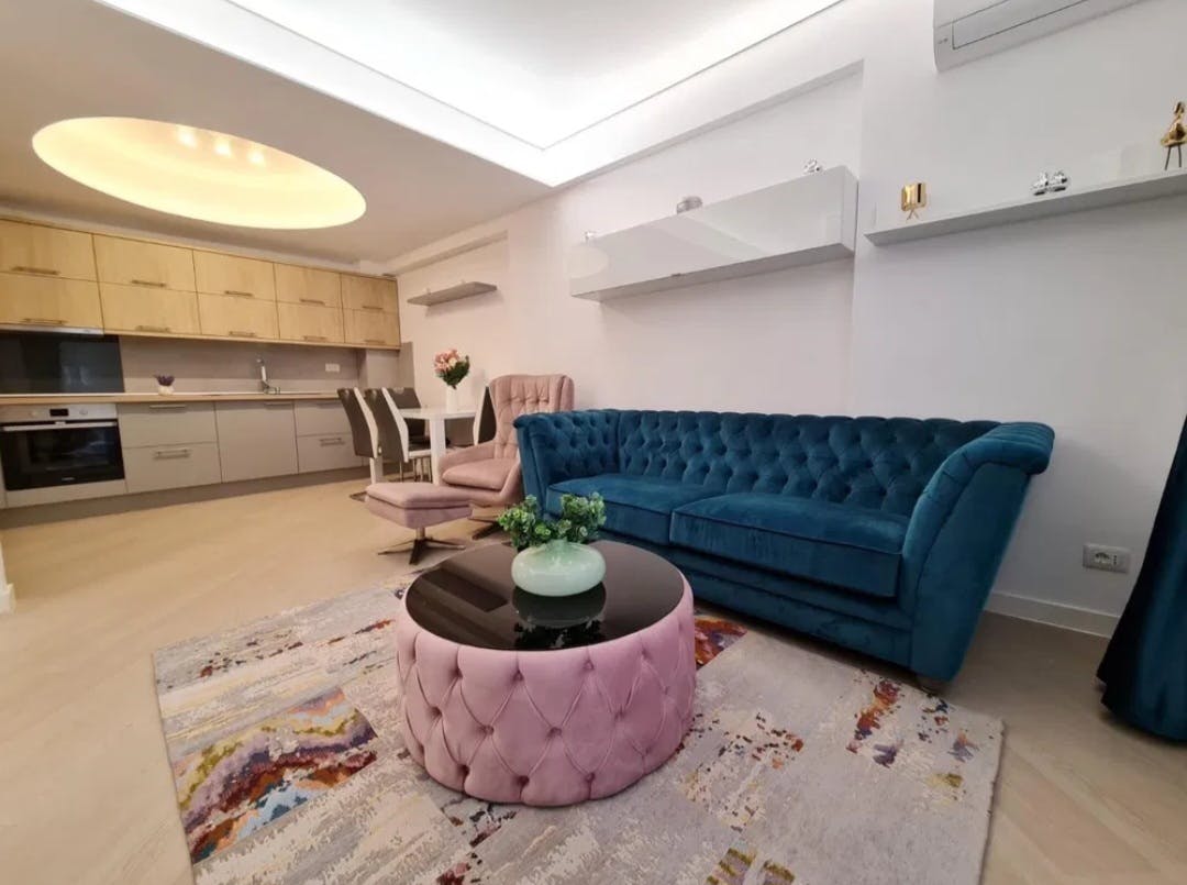 Apartament de închiriat pentru 1.600 EUR pe lună în Berlin, Strelitzer Straße