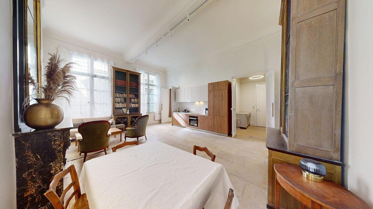 Apartment for rent for €1,378 per month in Montpellier, Rue de la Carbonnerie