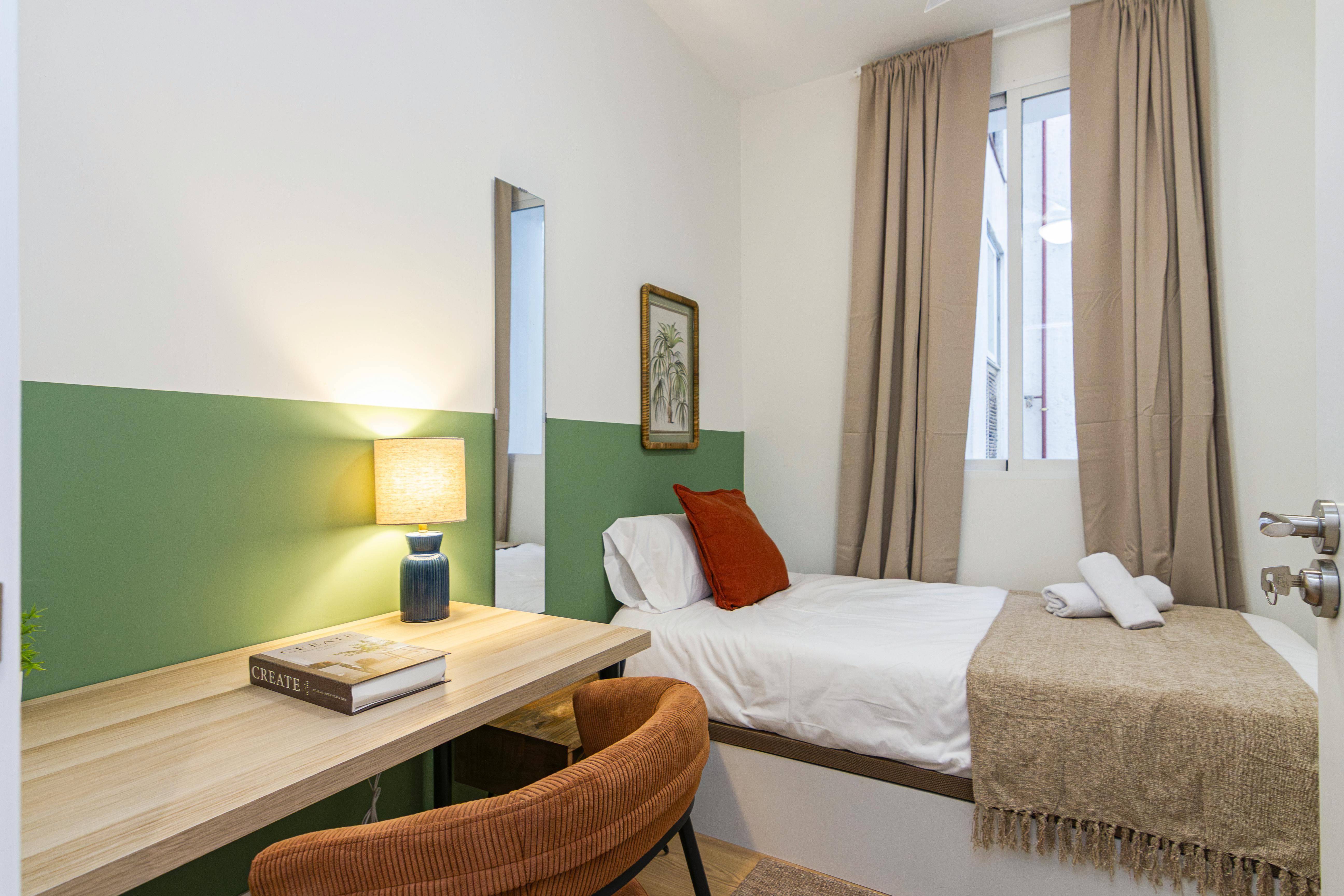 Calle del Doctor Esquerdo, Madrid preview