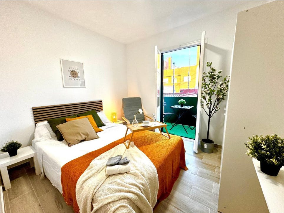 Calle de Isabelita Usera, Madrid preview