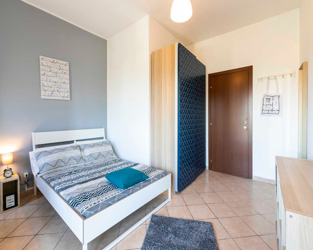 Private room for rent for €580 per month in Cesano Boscone, Via Ginestre