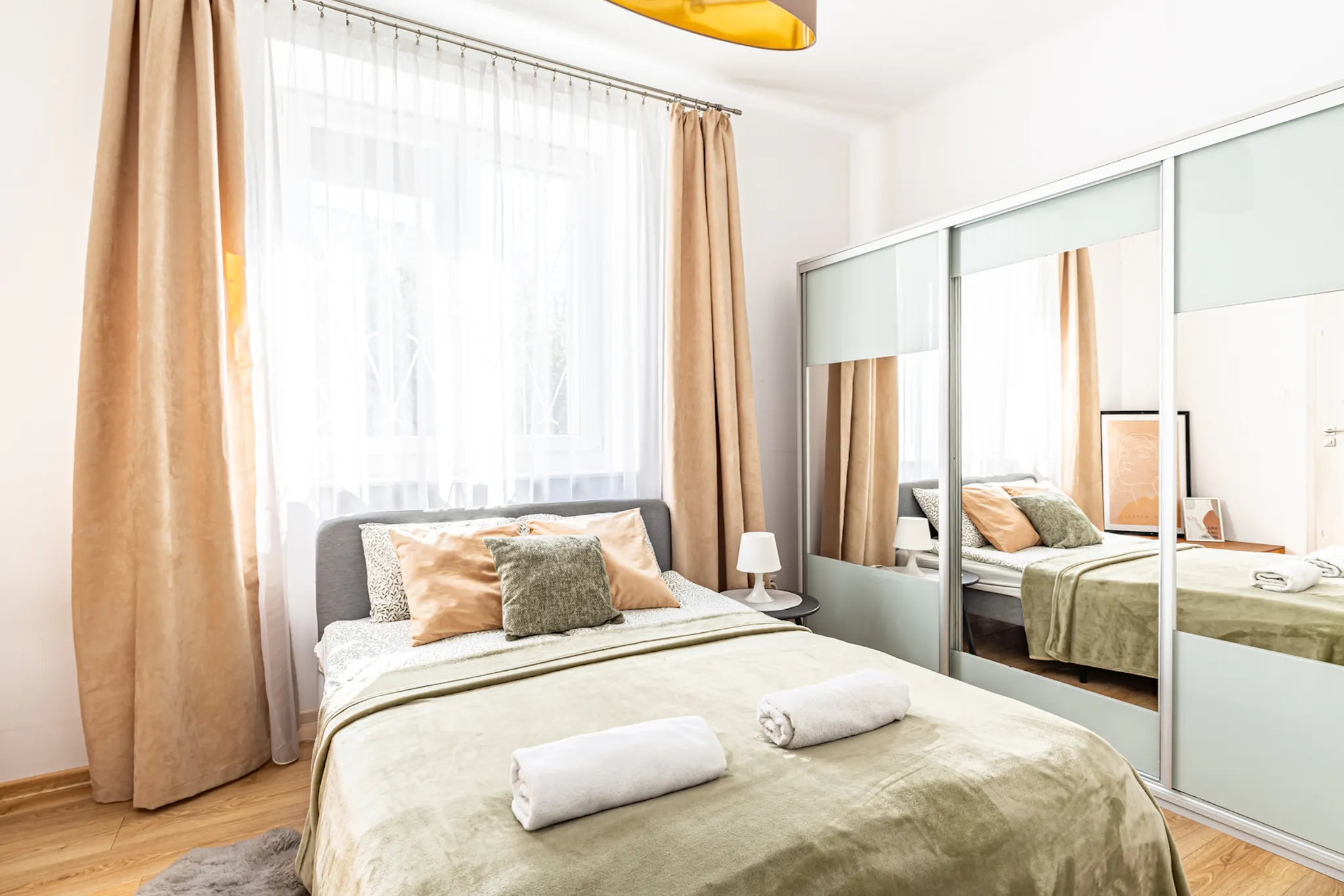 Genewska, Warsaw preview