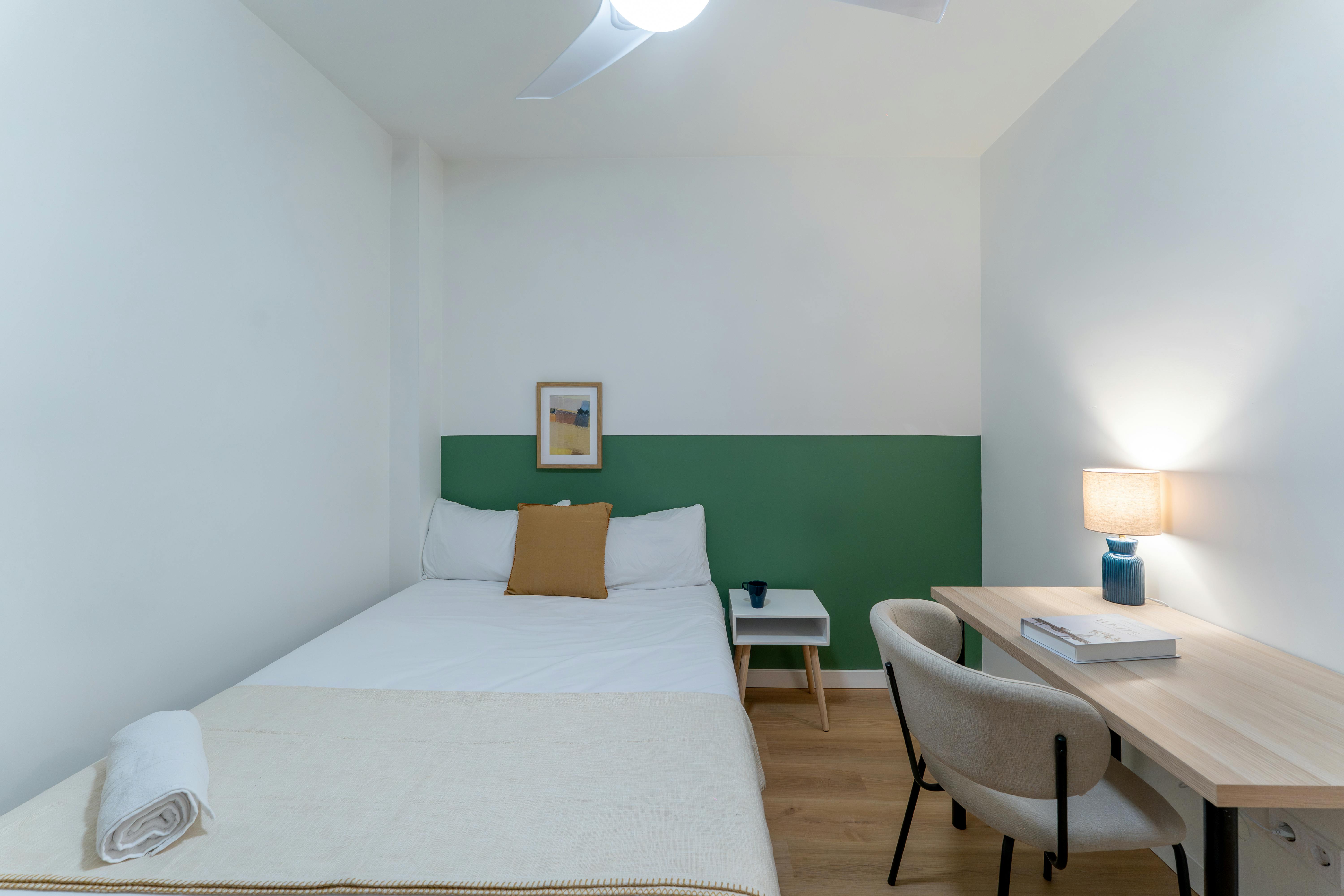 Paseo de la Reina Cristina, Madrid preview