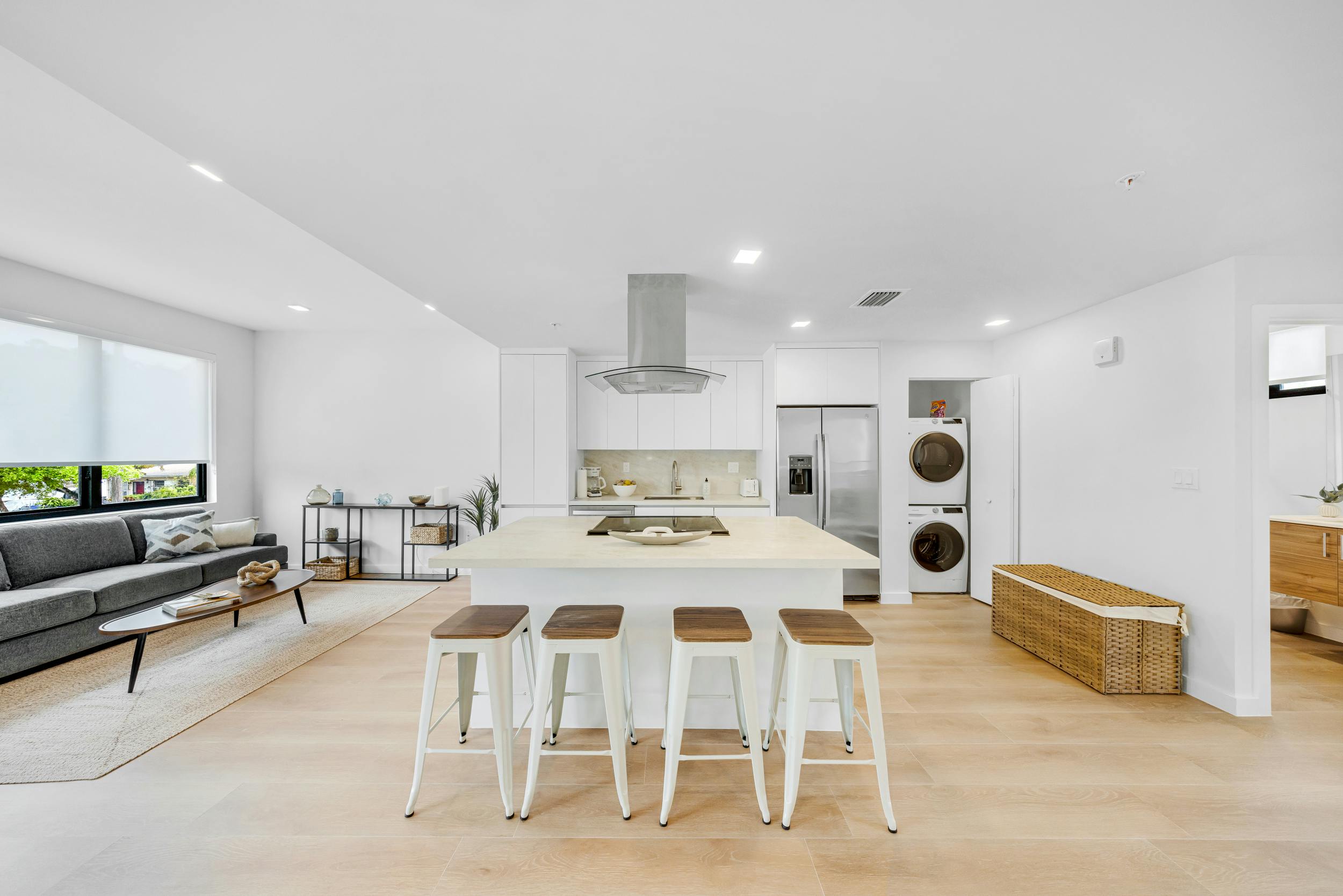 Отдельная комната сдается в аренду за $1,400 в месяц в Miami, Southwest 4th Street