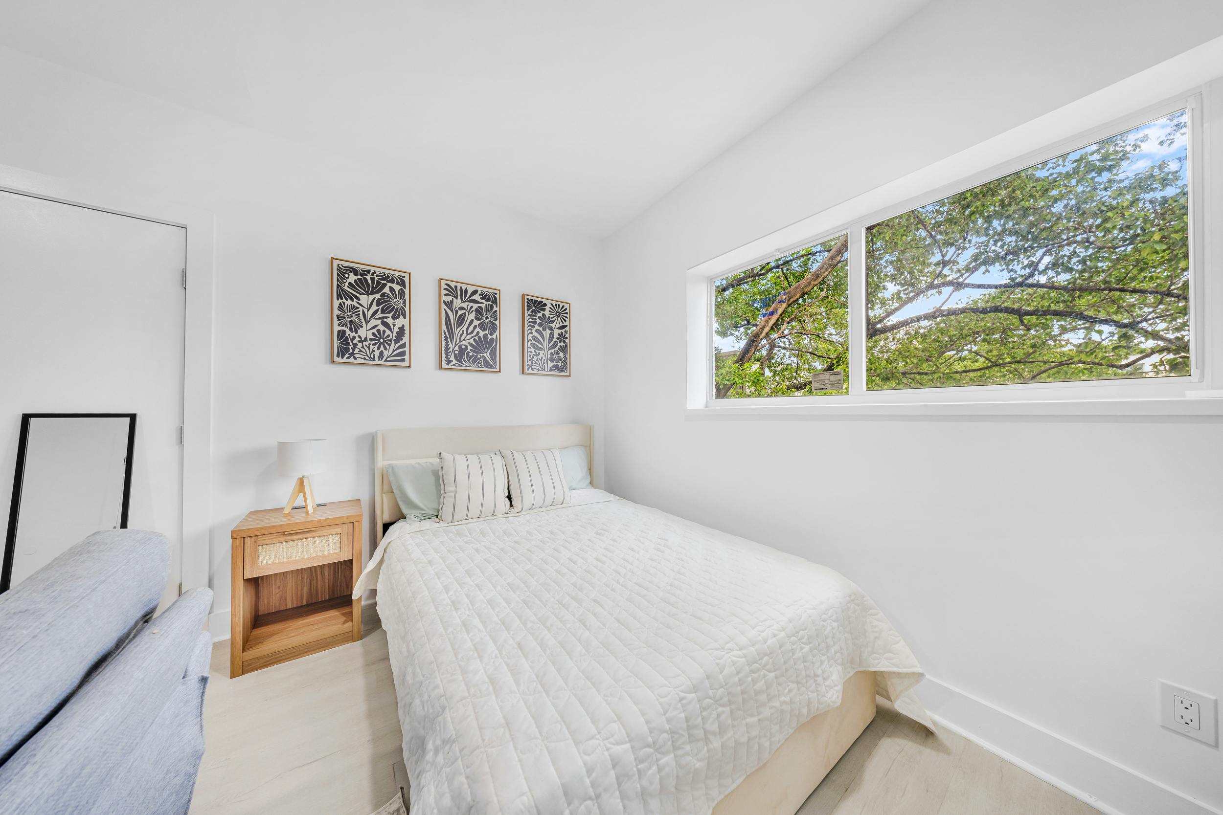 Studio for rent for $1,950 per month in Miami, Southwest 6th Street