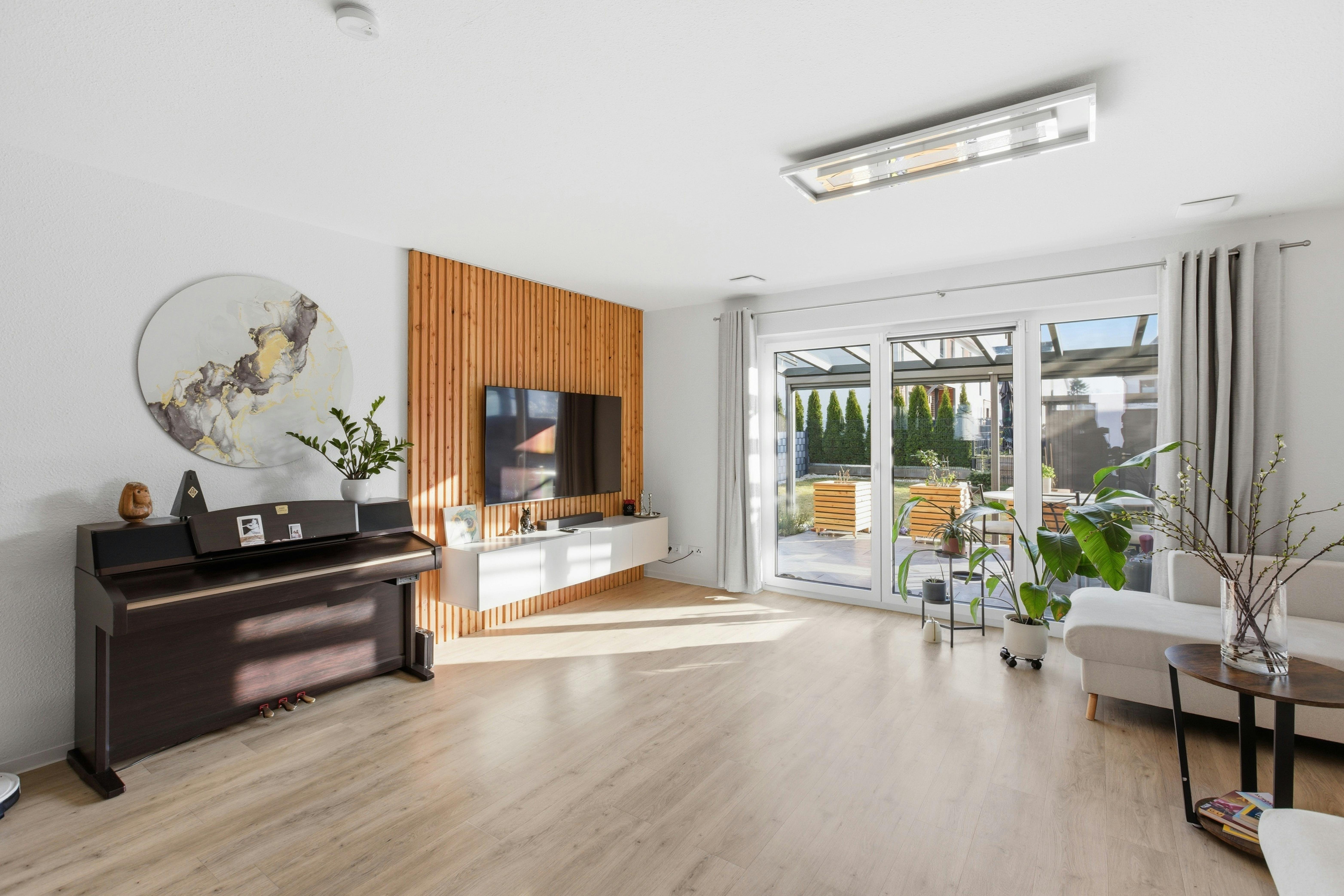 房源 正在以 €2,950 的月租出租，其位于 Schulzendorf, Rapsweg