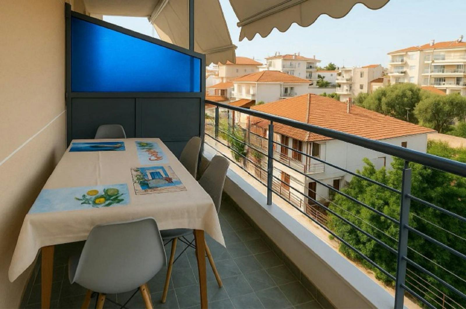 Apartment for rent for €850 per month in Nea Kallikratia, Κonstantnoi Κaramanlh