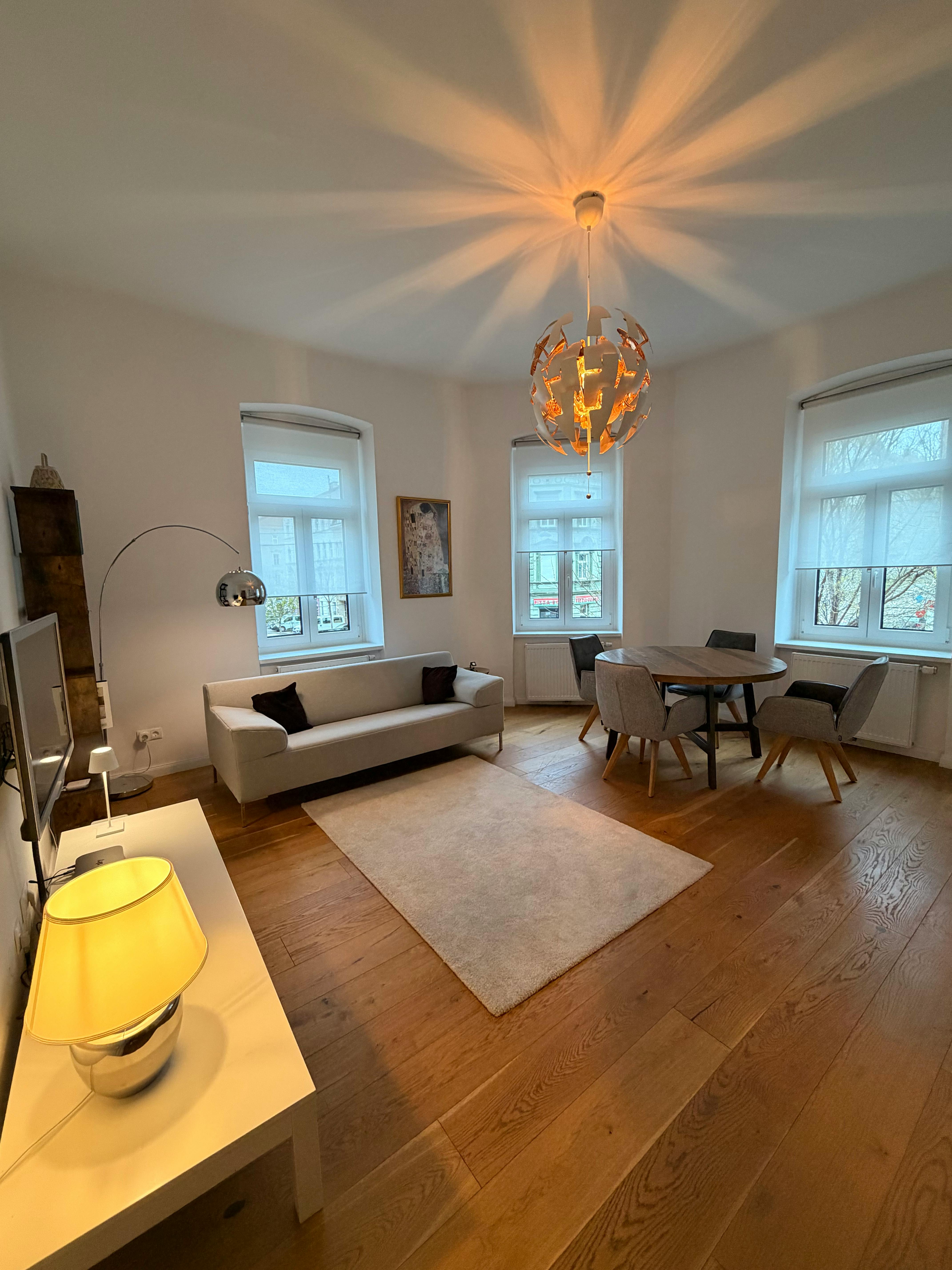 Hasnerstraße, Vienna preview