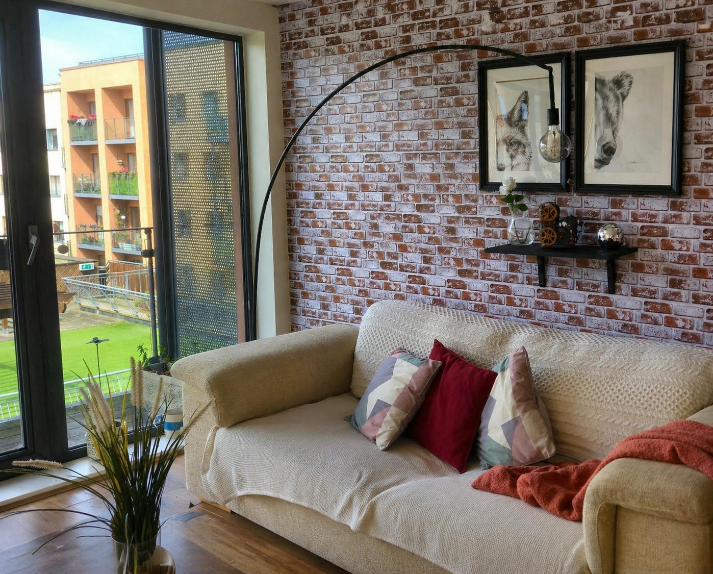 Apartment for rent for €2,200 per month in Dublin, Malahide Road
