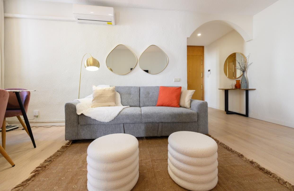 公寓 正在以 €2,500 的月租出租，其位于 Madrid, Calle de Arriaza