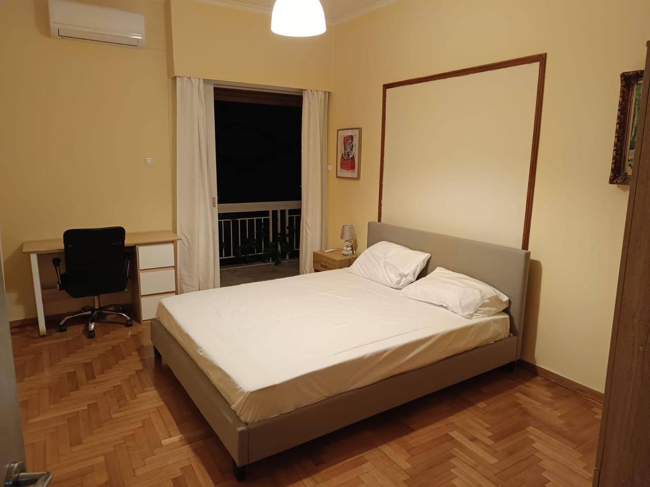 Private room for rent for €400 per month in Athina, Metsovou