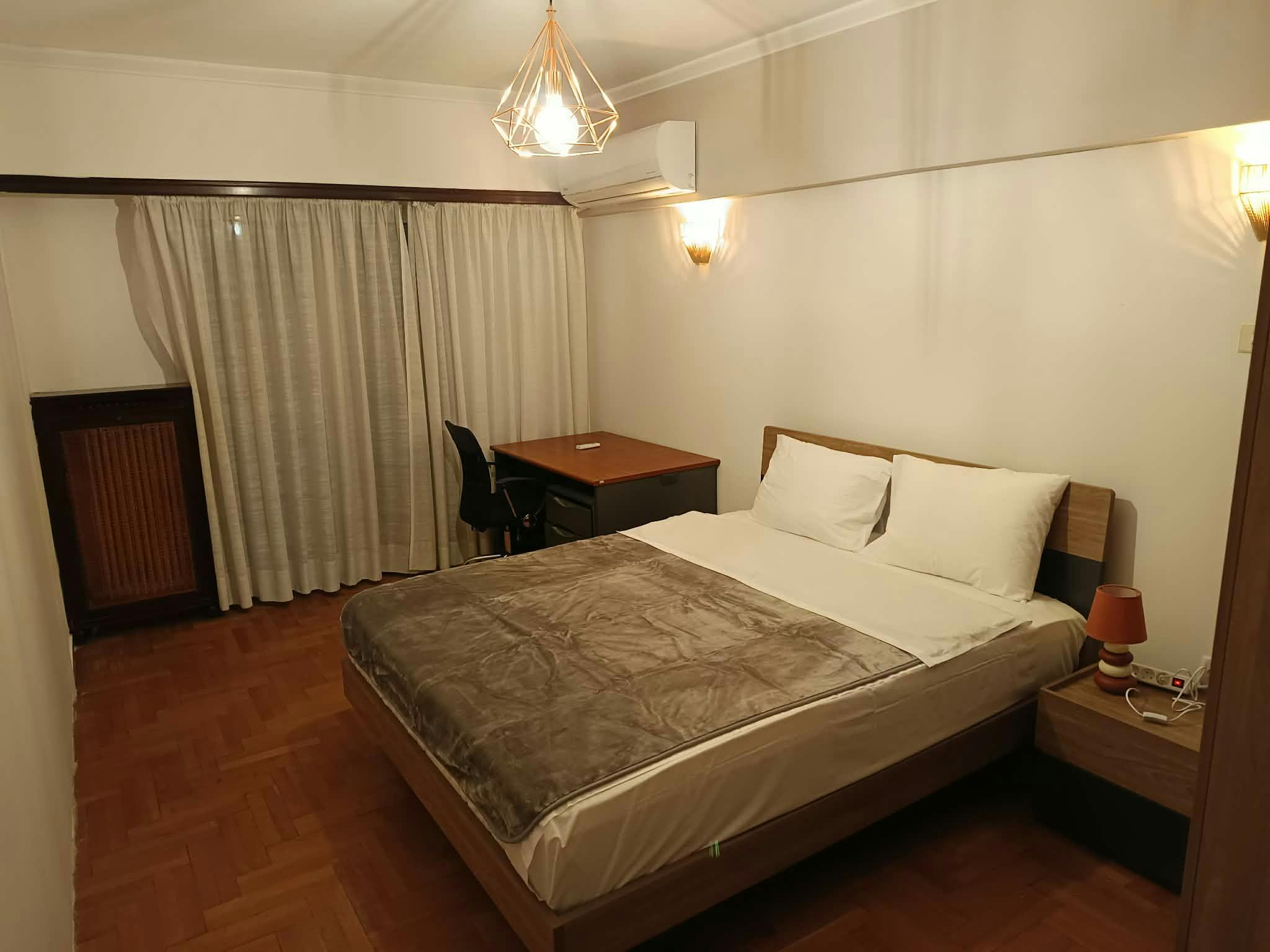 Rethimnou, Athina preview