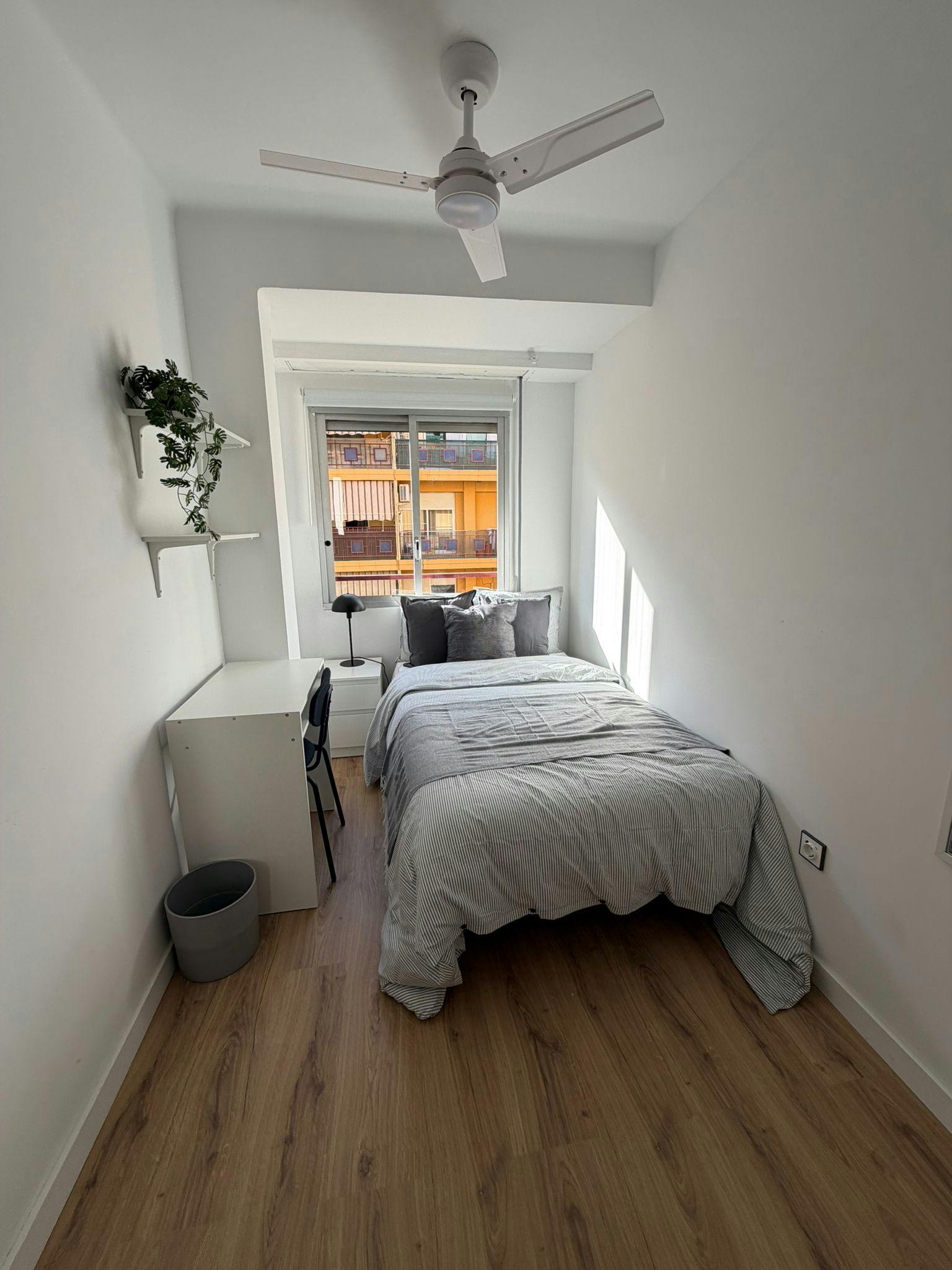 Private room for rent for €300 per month in Sedaví, Carrer de València
