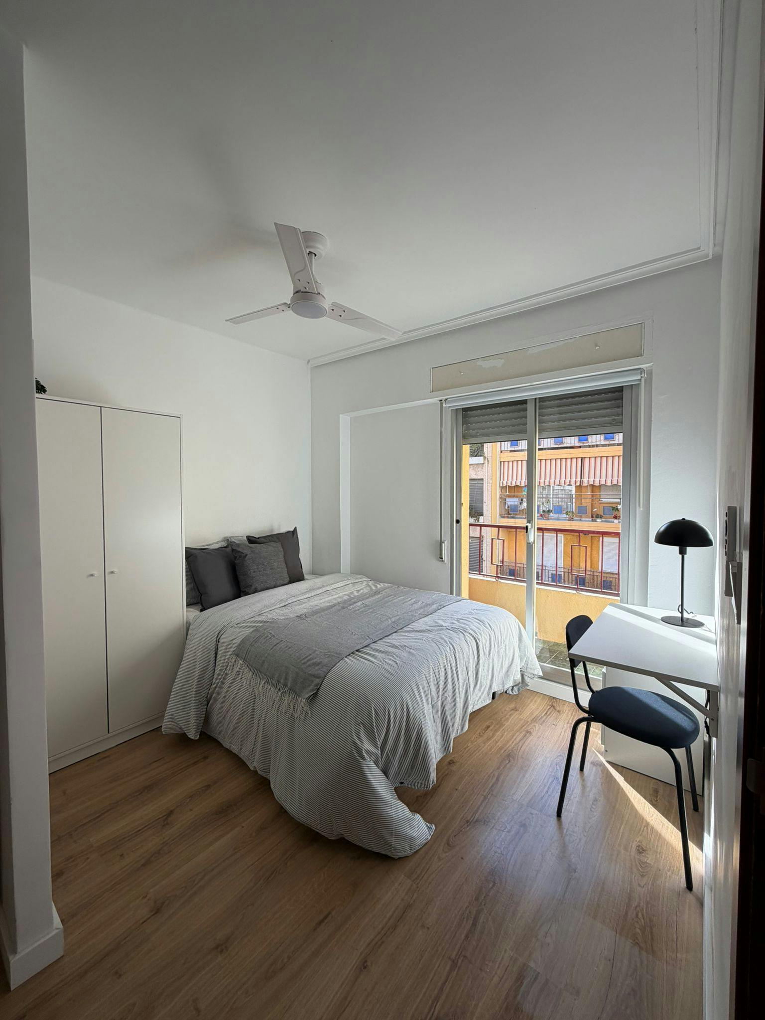 Carrer de València, Sedaví preview