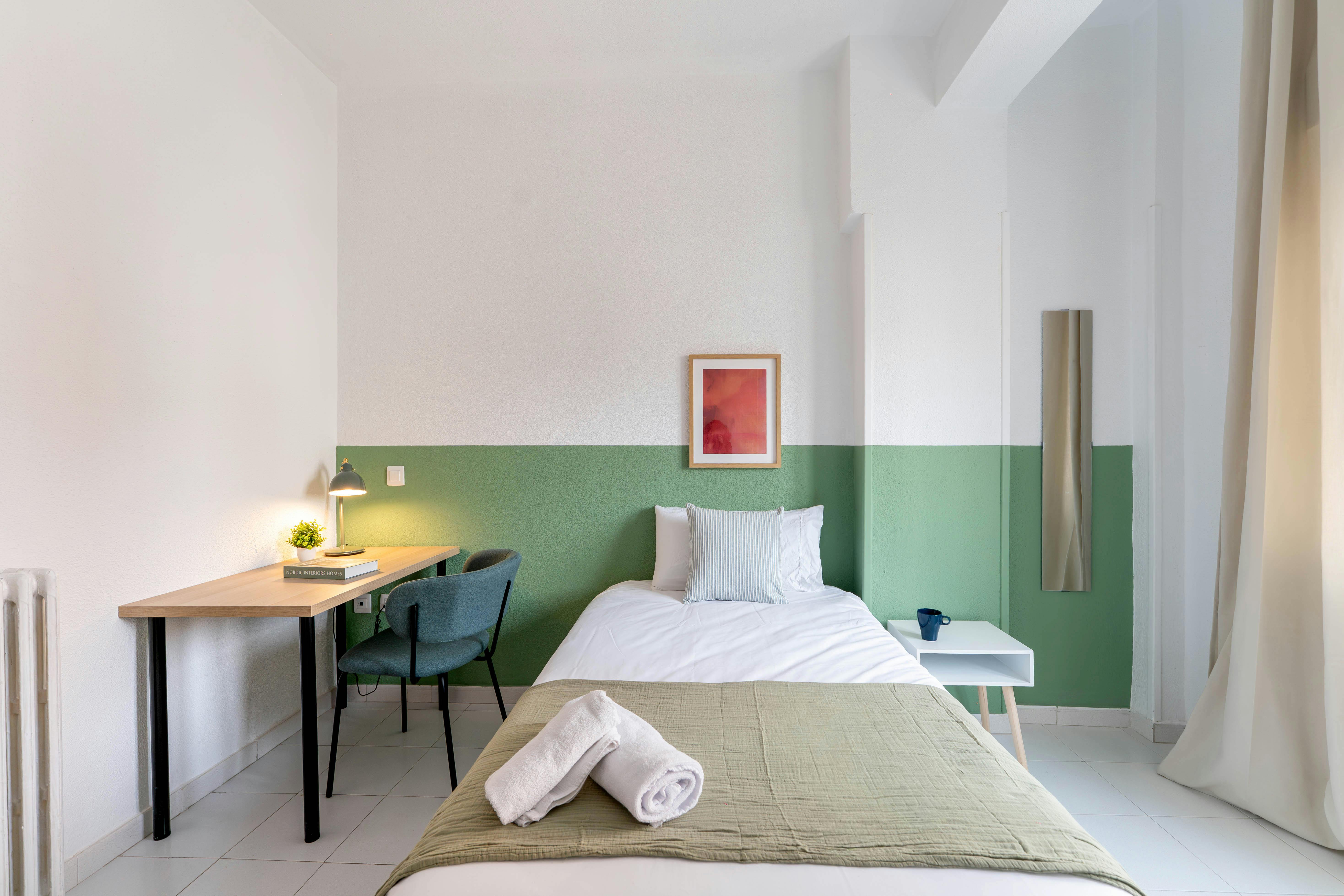 Calle de Donoso Cortés, Madrid preview