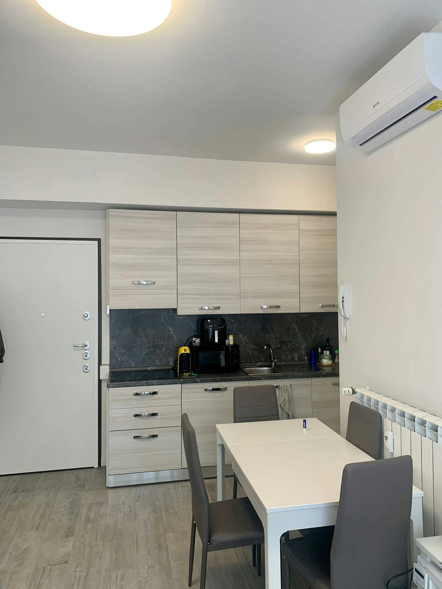 Via Leopoldo Sabbatini, Milan preview