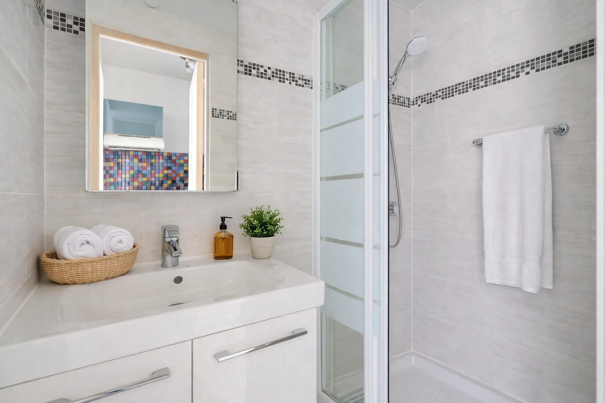 Rue du Faubourg Poissonnière, Paris preview