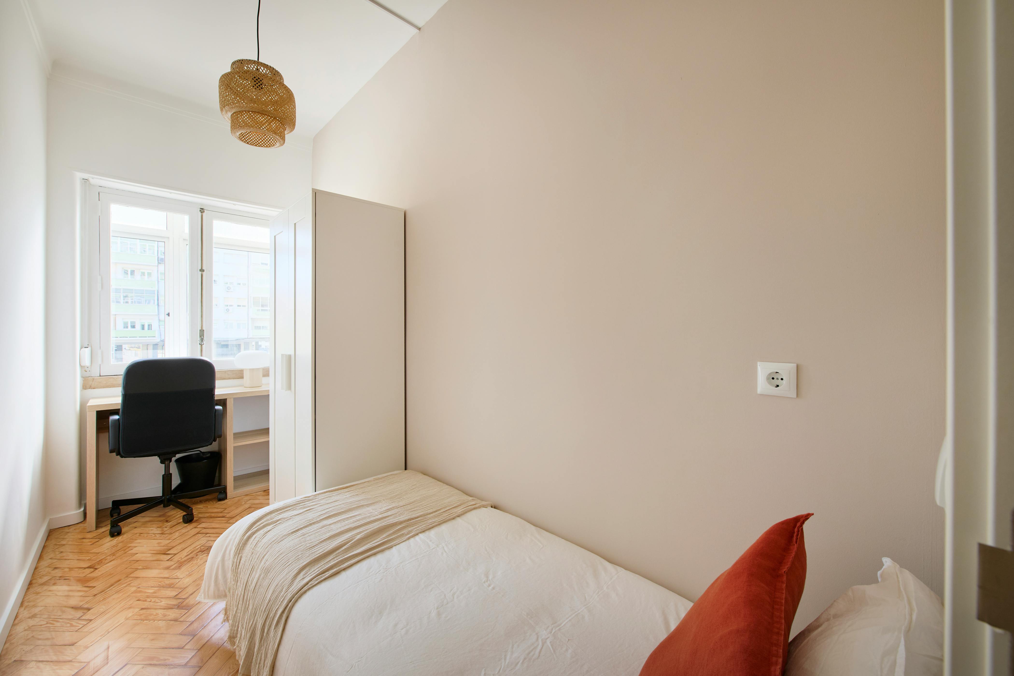 Avenida dos Estados Unidos da América, Lisbon preview