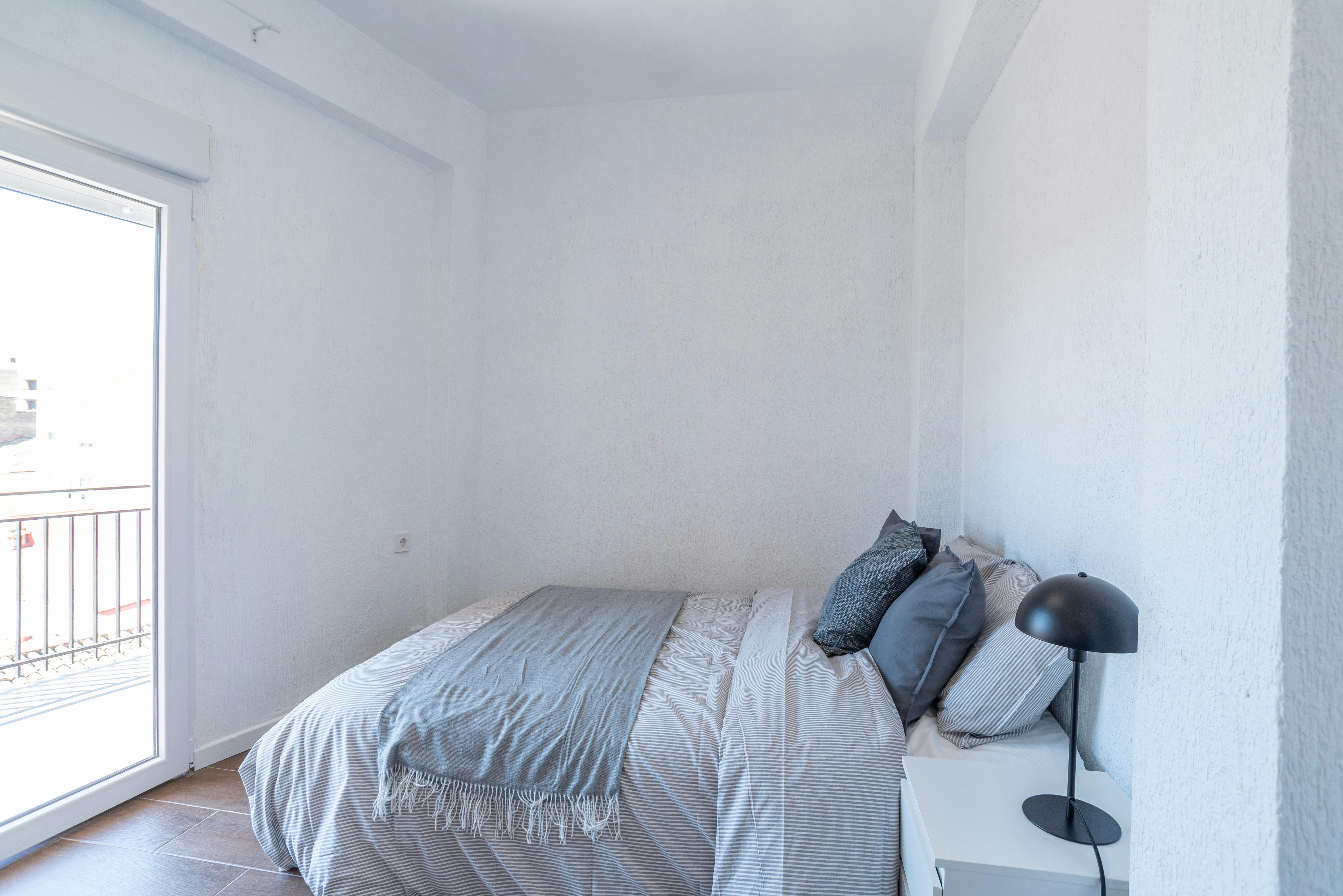 Single room Torrent, 1 bed, 7m² — photo 14