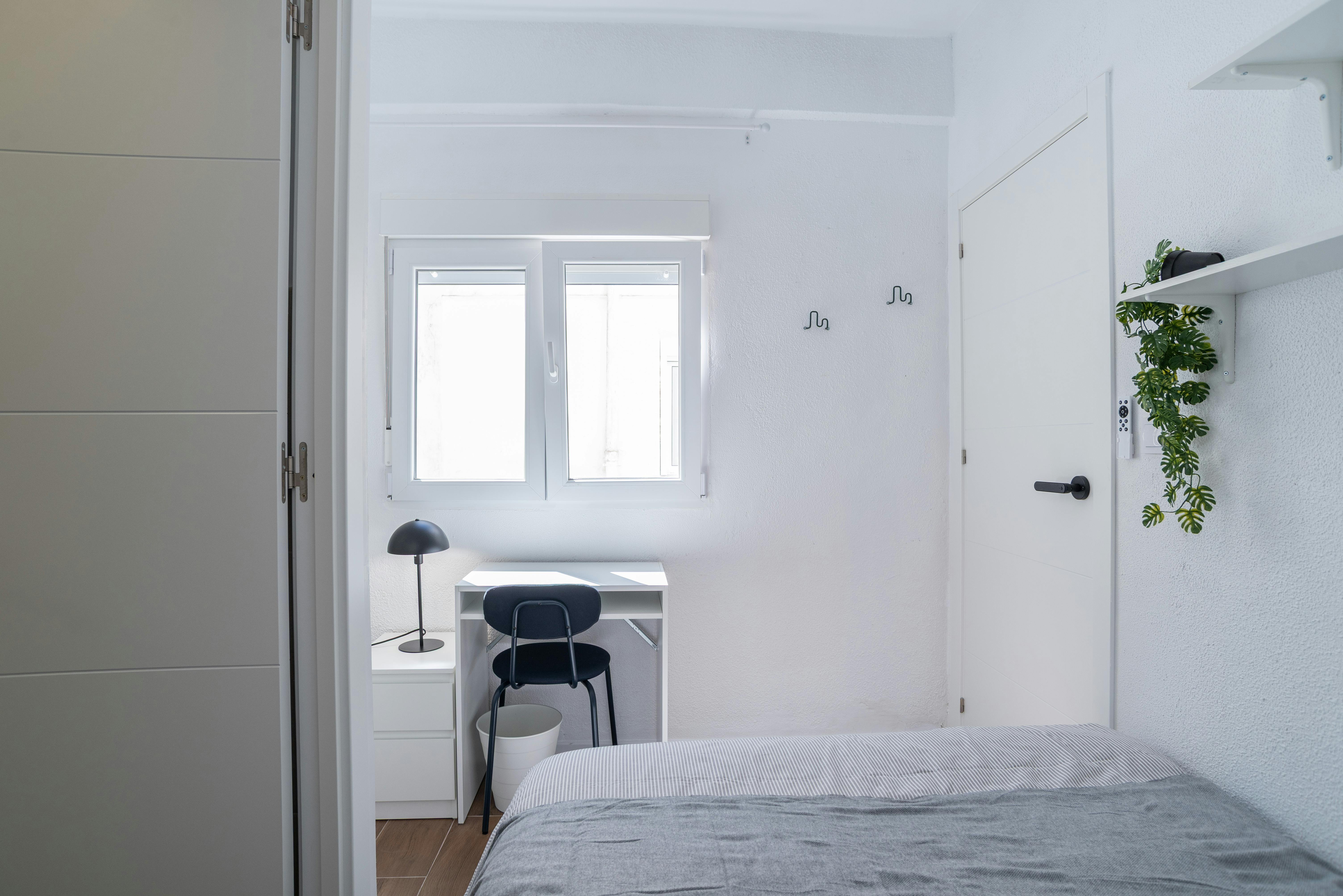 Single room Torrent, 1 bed, 7m² — photo 15