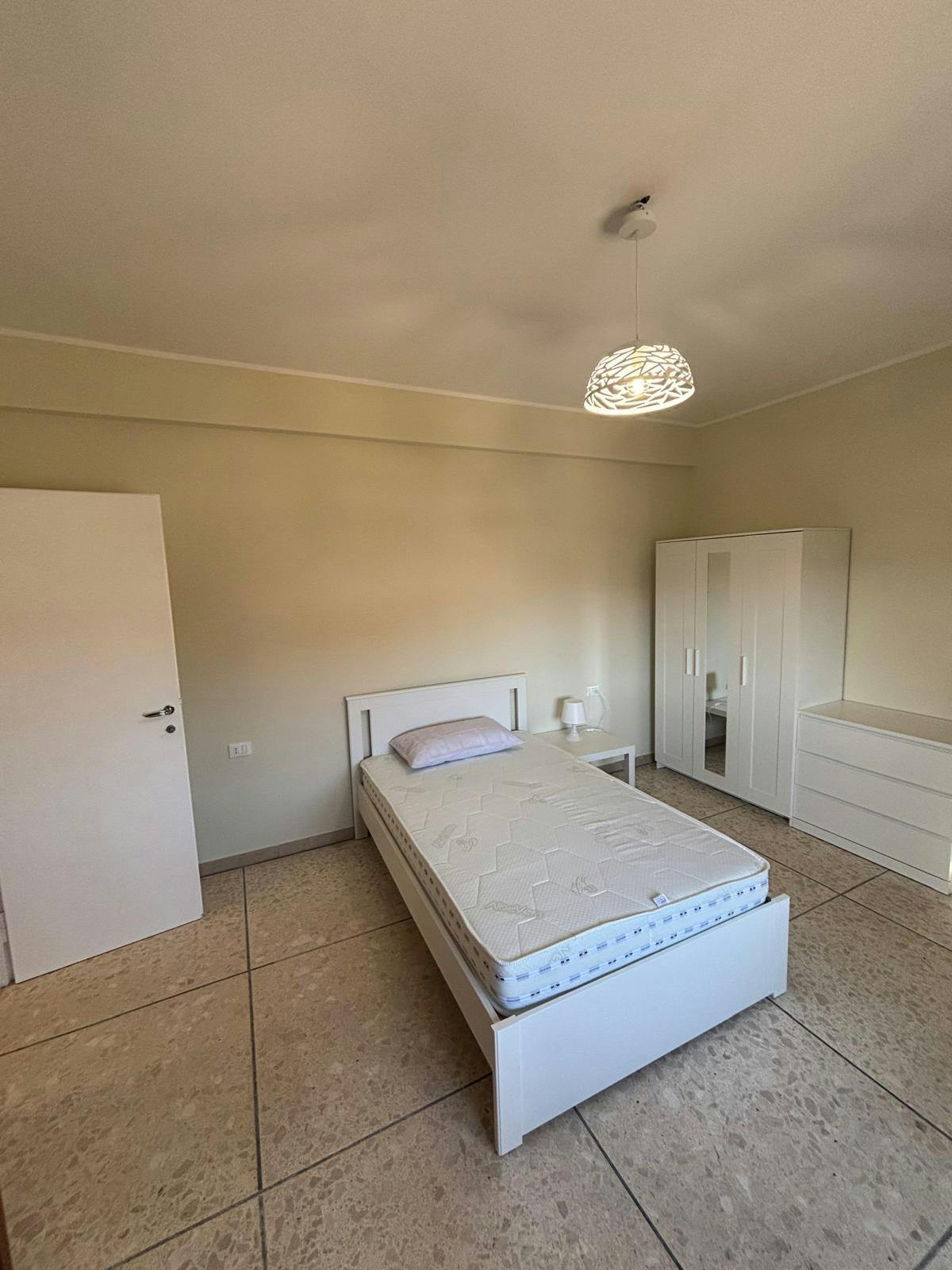 Private room for rent for €550 per month in Rome, Piazza San Giovanni Bosco